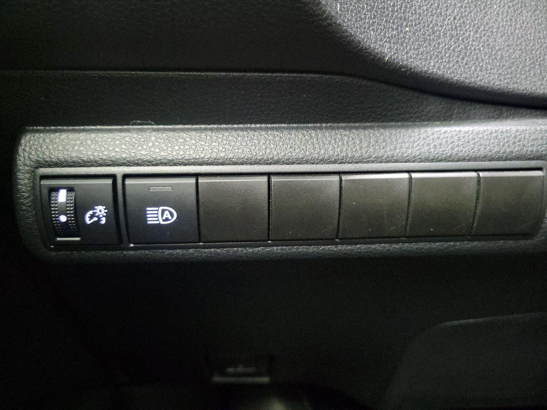 Thumbnail: 2024 Toyota Corolla - 13