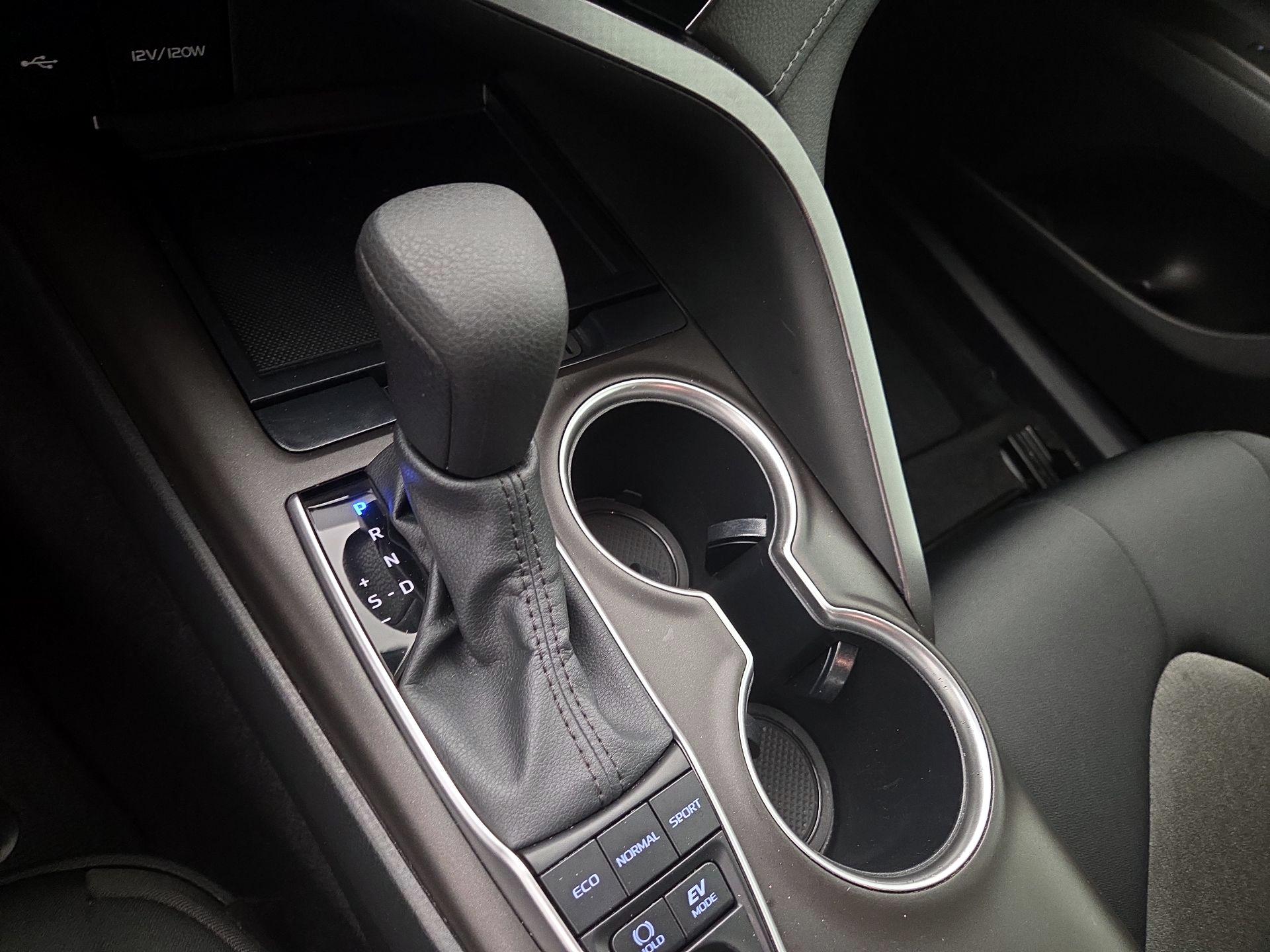 Thumbnail: 2023 Toyota Camry - 17