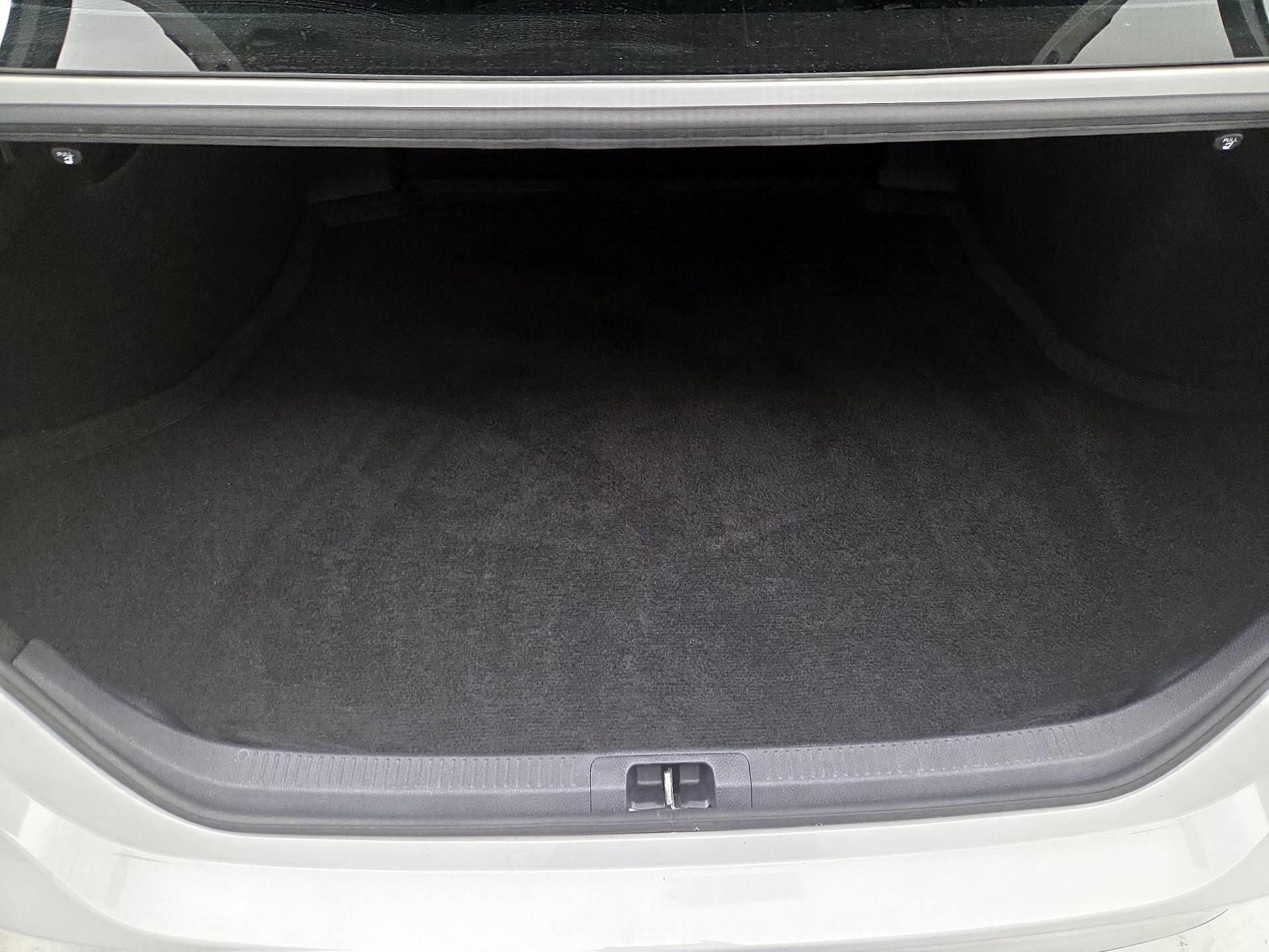 Thumbnail: 2023 Toyota Camry - 20