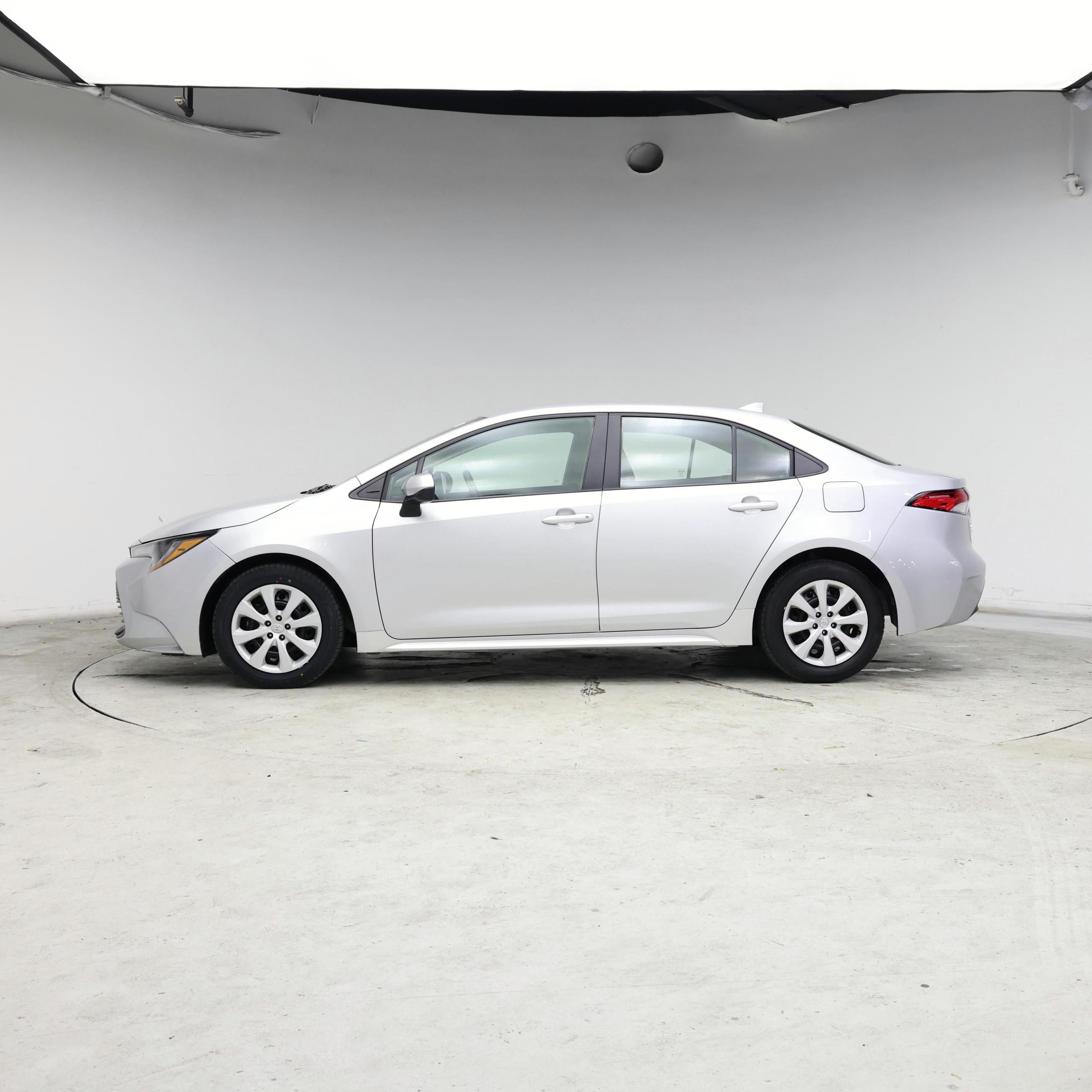 Thumbnail: 2024 Toyota Corolla - 3