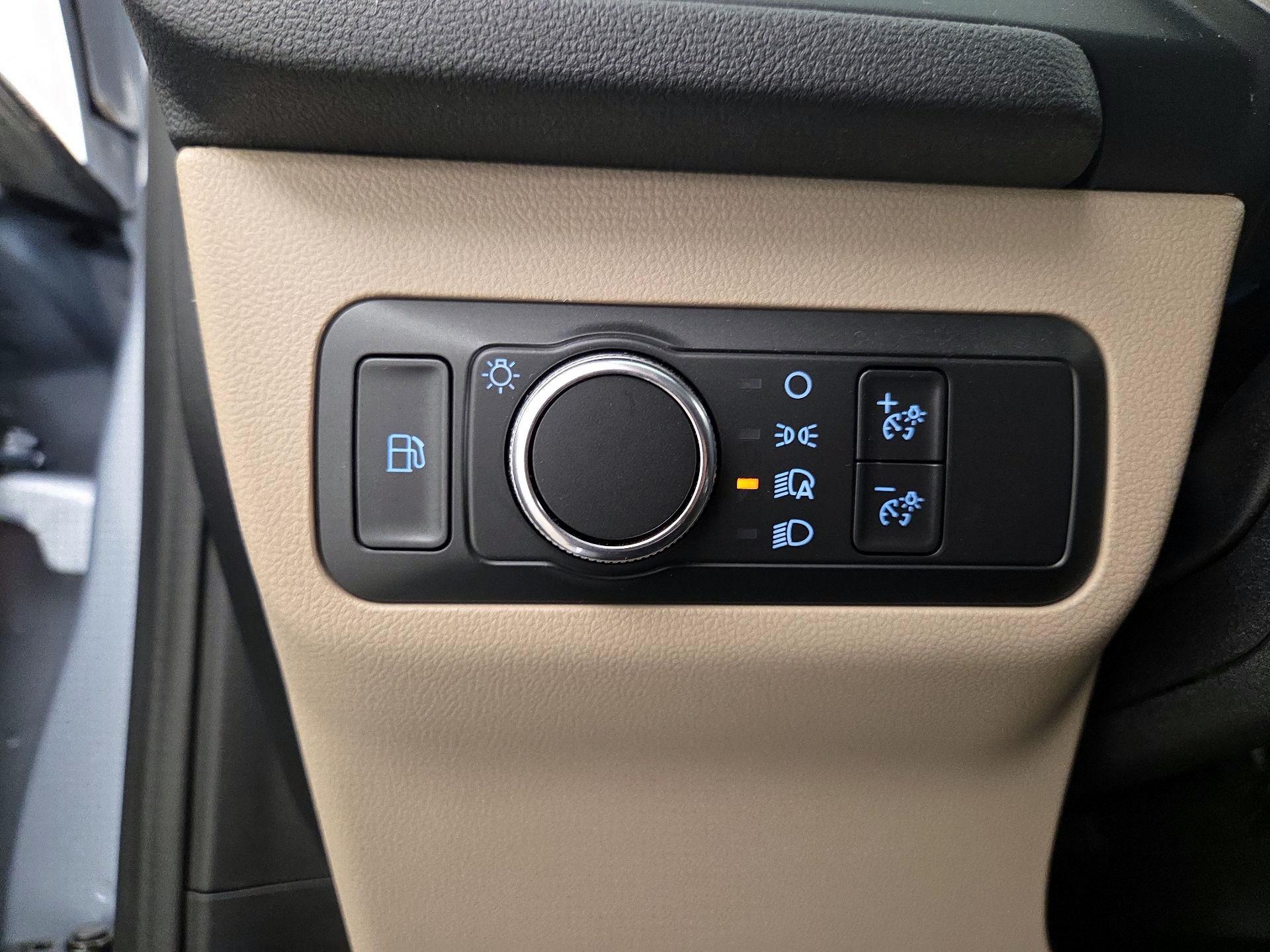 Thumbnail: 2022 Ford Escape - 13