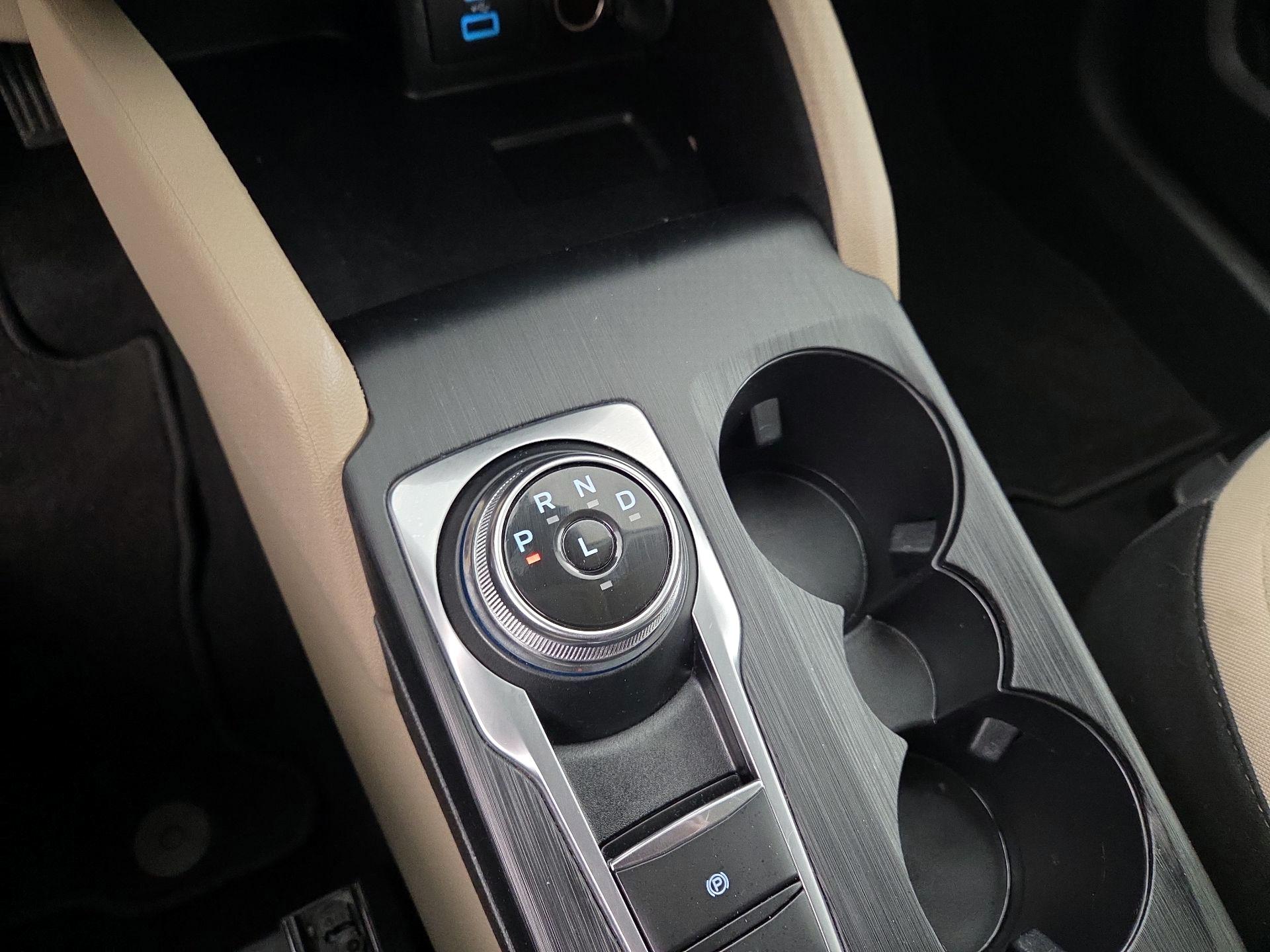 Thumbnail: 2022 Ford Escape - 17