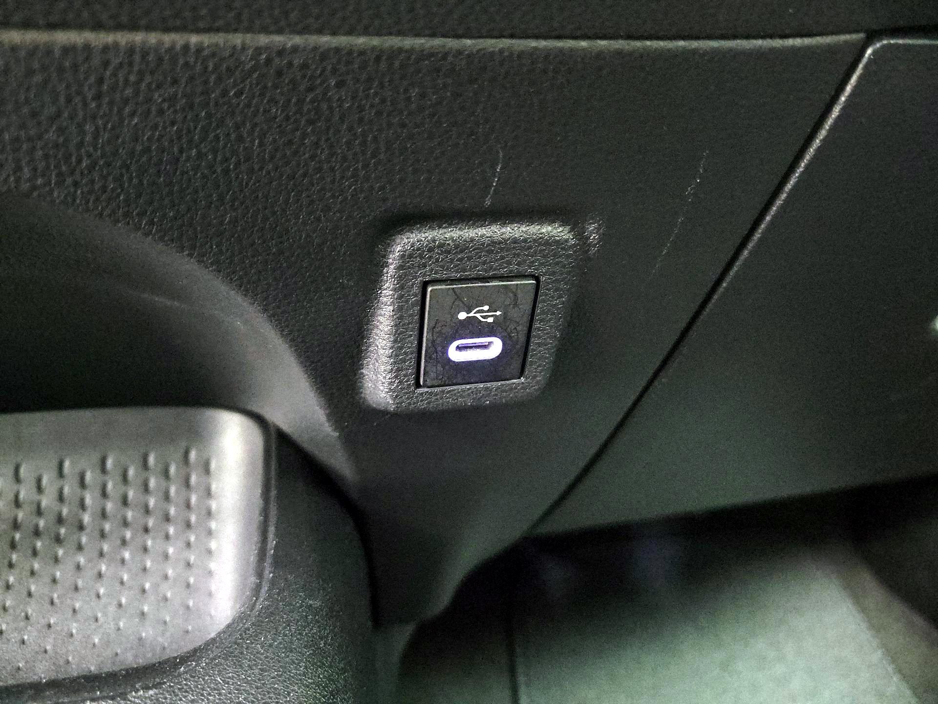 Thumbnail: 2024 Toyota Corolla - 18