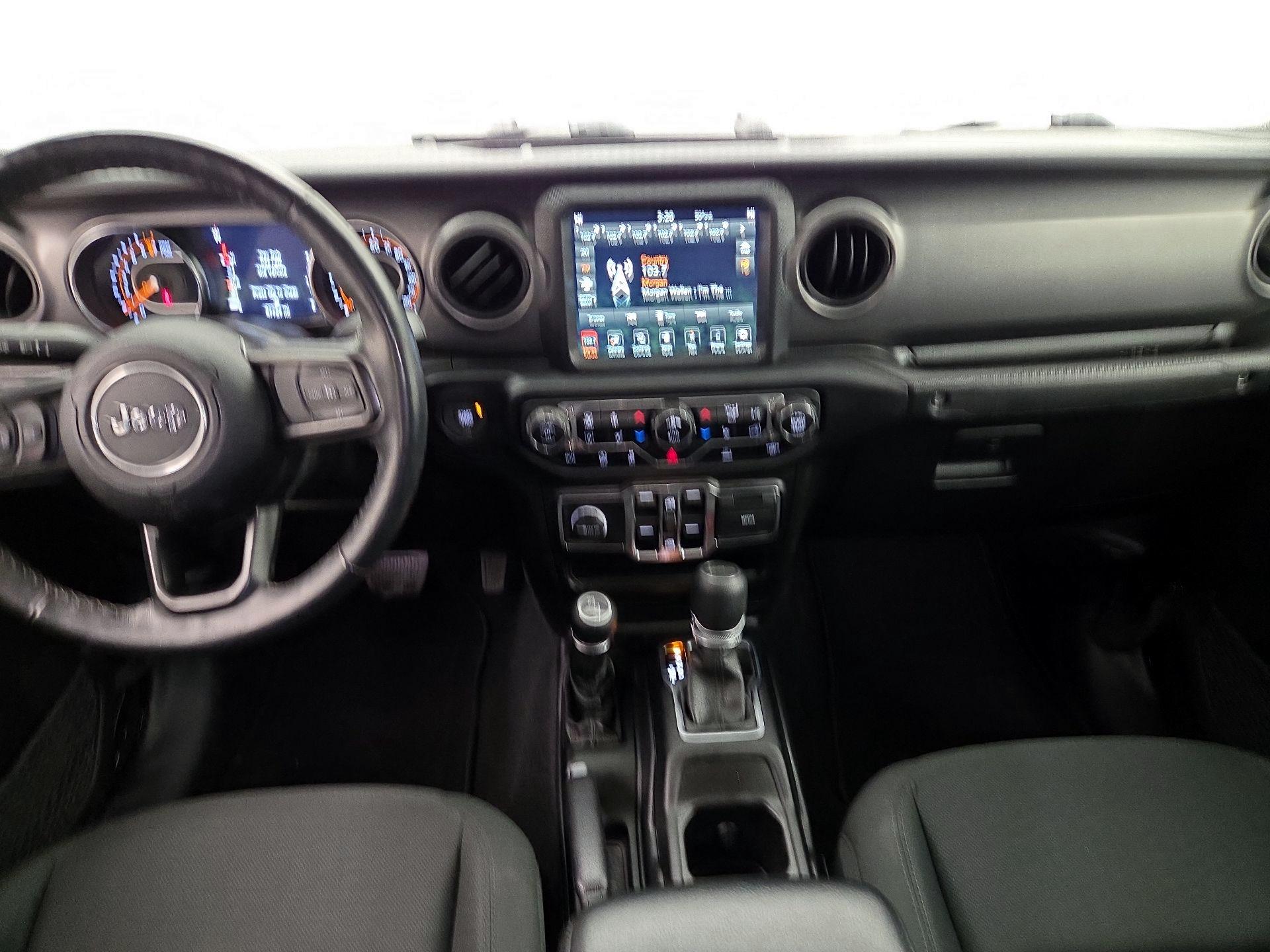 Thumbnail: 2021 Jeep Gladiator - 9