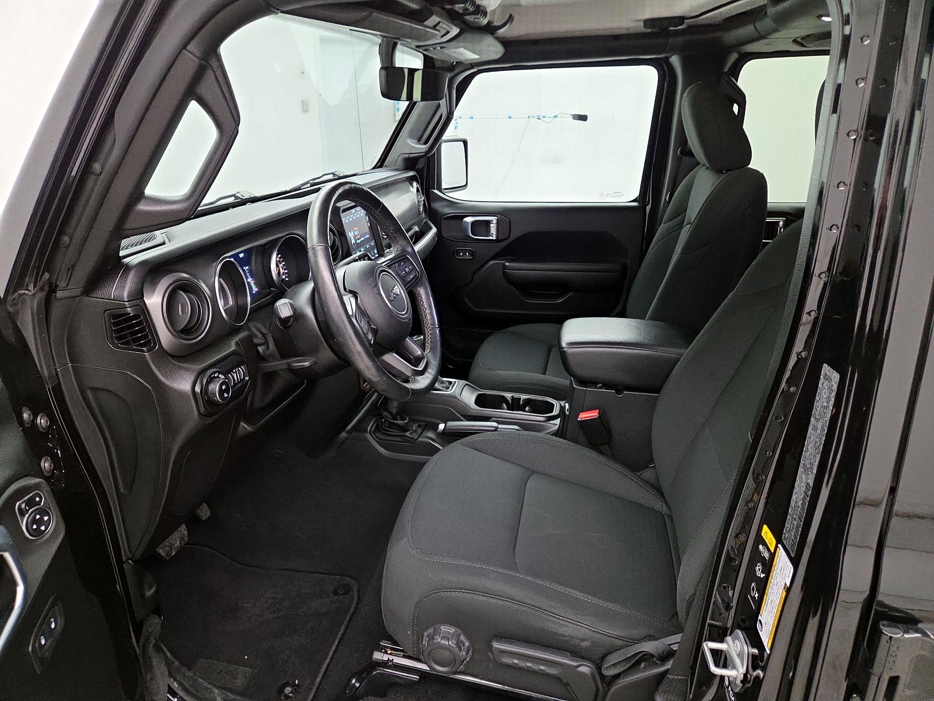 Thumbnail: 2021 Jeep Gladiator - 11