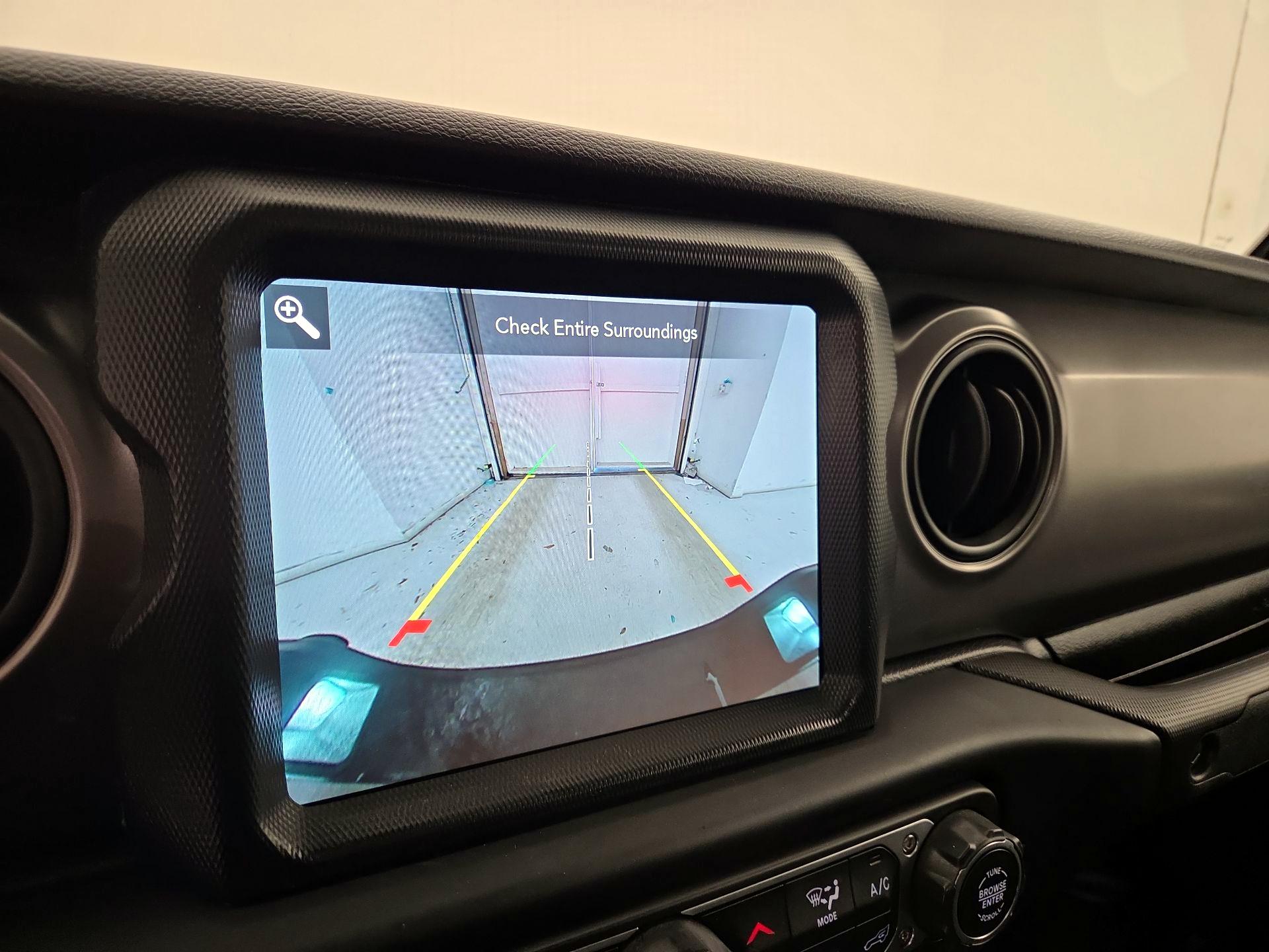 Thumbnail: 2021 Jeep Gladiator - 14