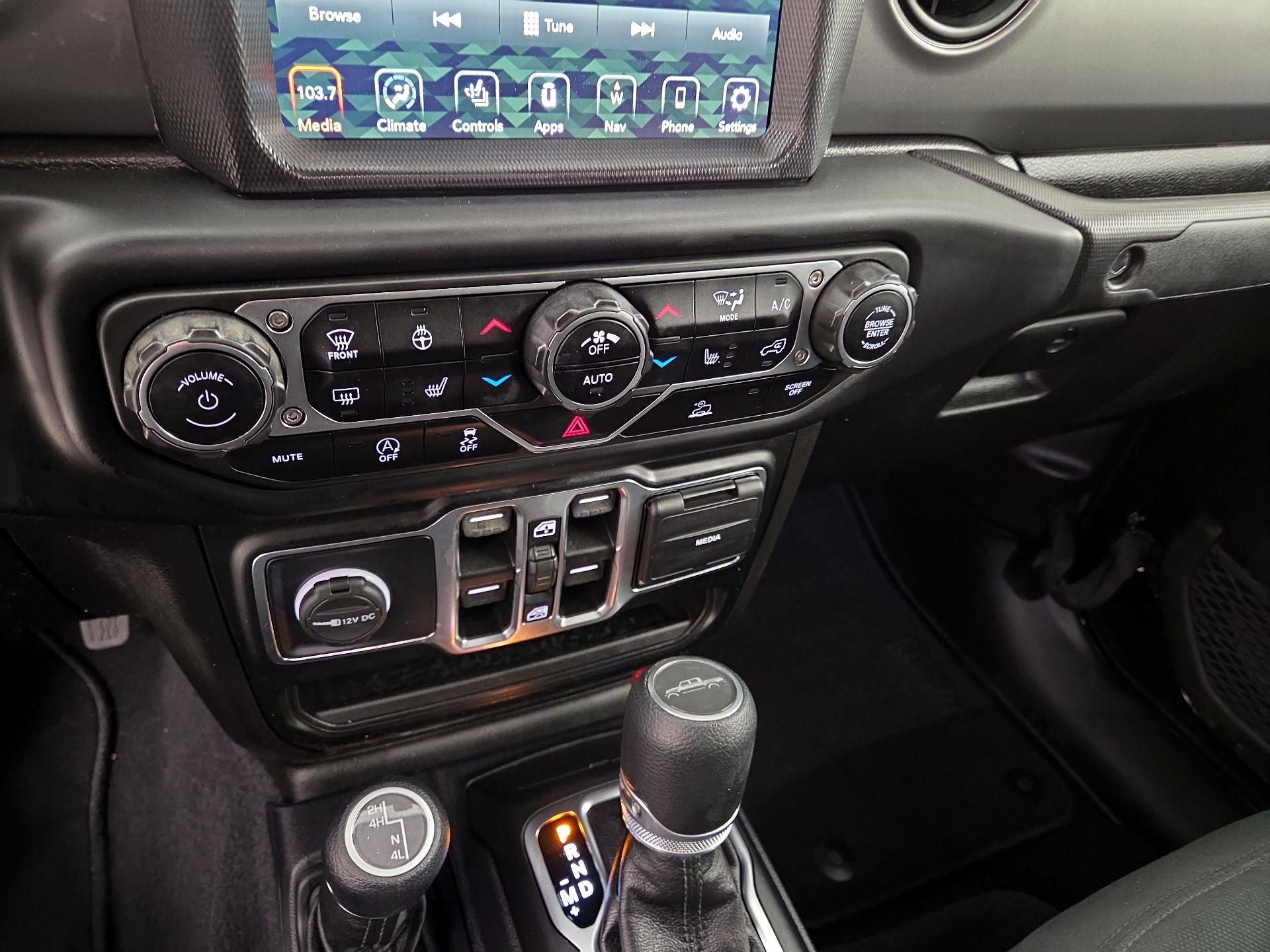 Thumbnail: 2021 Jeep Gladiator - 16