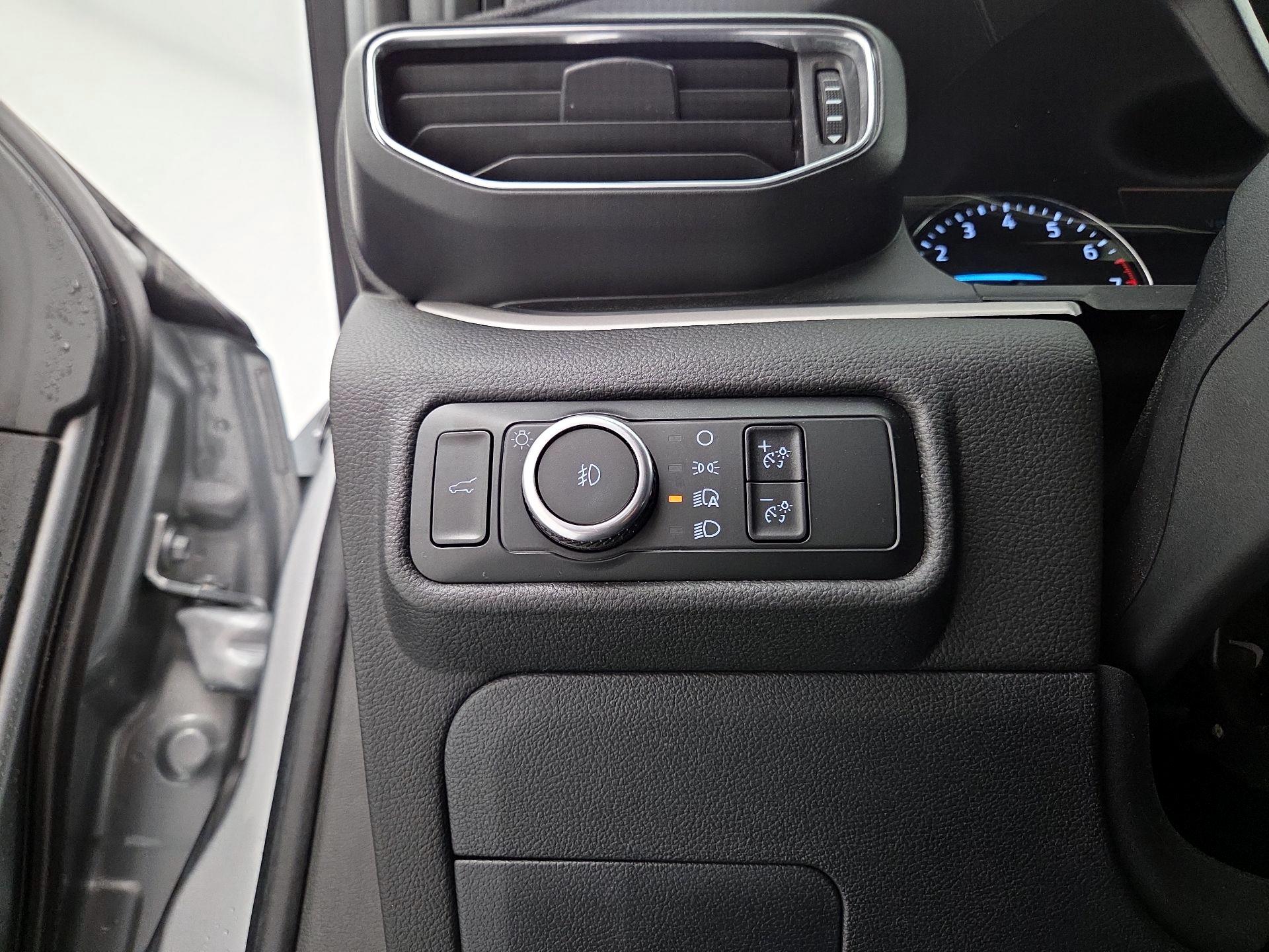 Thumbnail: 2023 Ford Explorer - 13