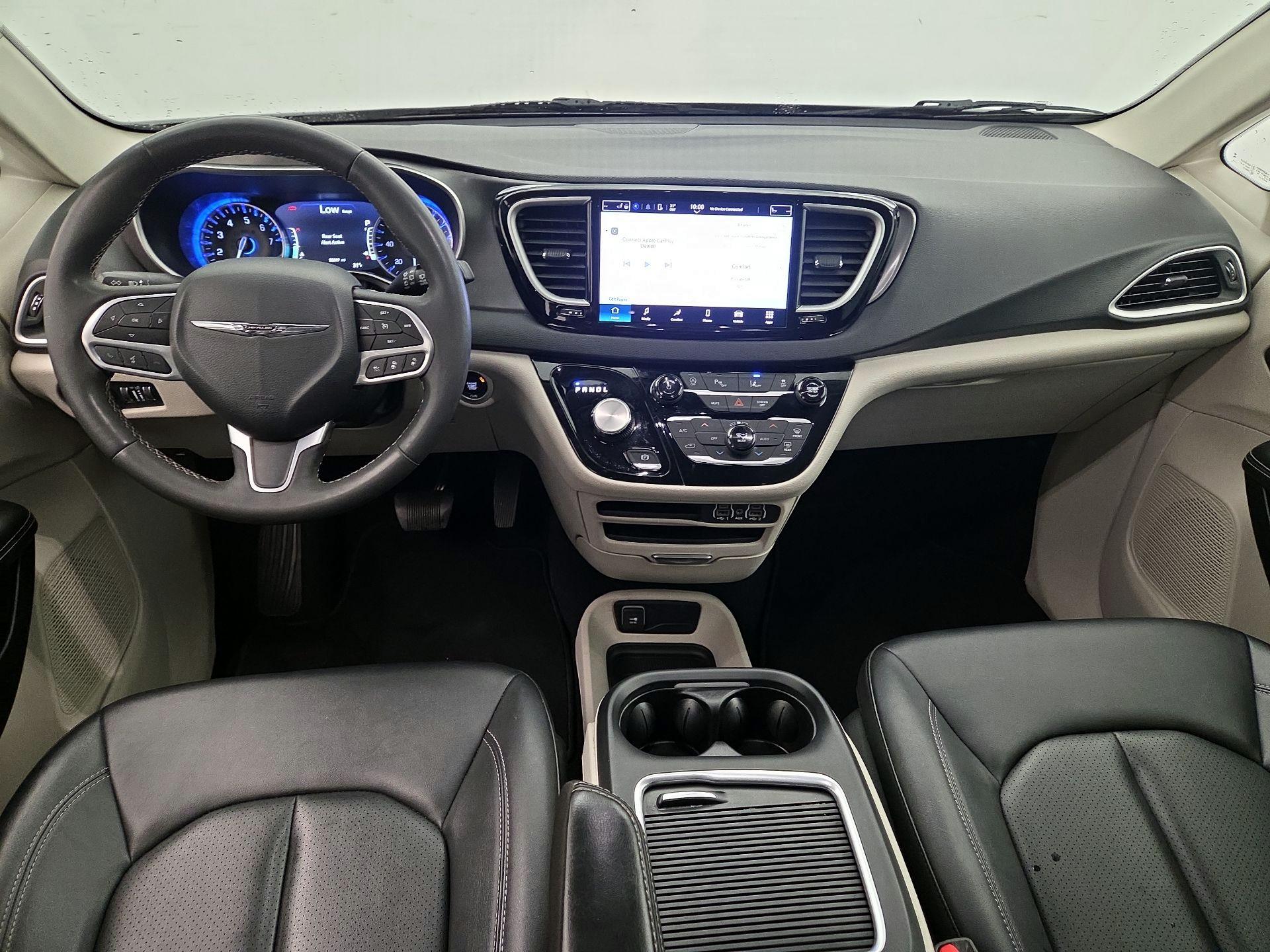 Thumbnail: 2024 Chrysler Pacifica - 9