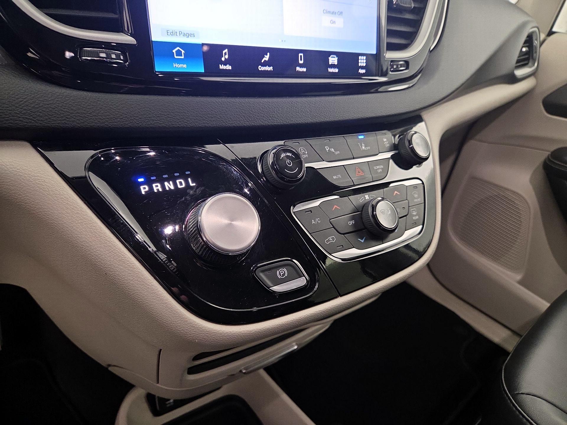 Thumbnail: 2024 Chrysler Pacifica - 17