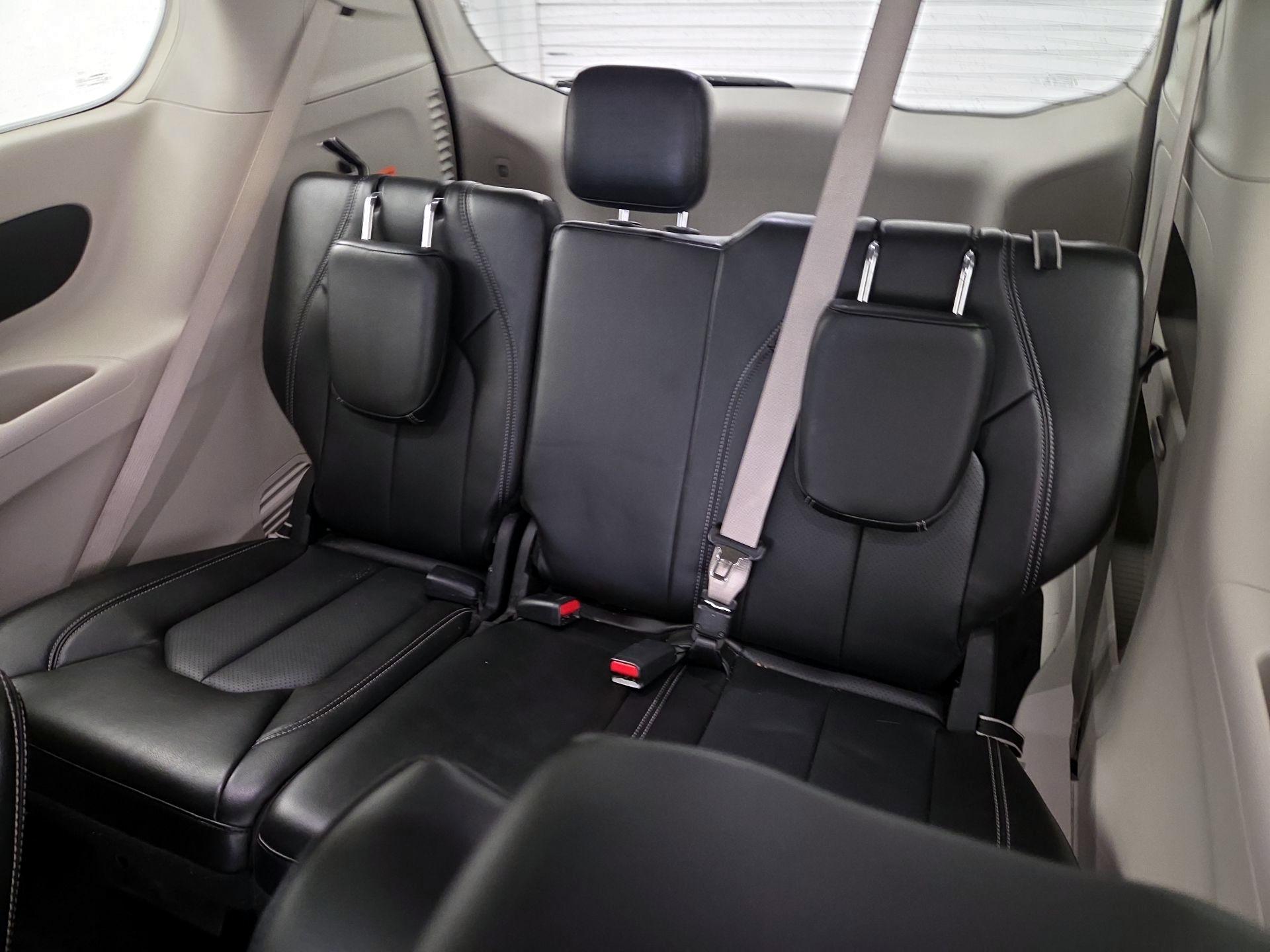 Thumbnail: 2024 Chrysler Pacifica - 20