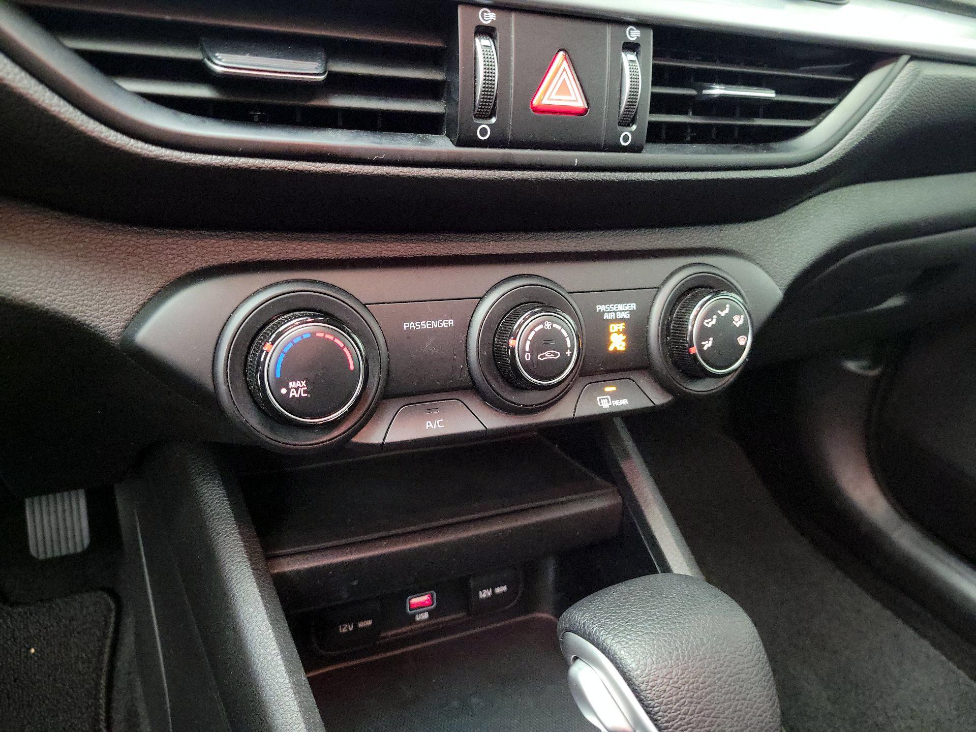 Thumbnail: 2023 Kia Forte - 16