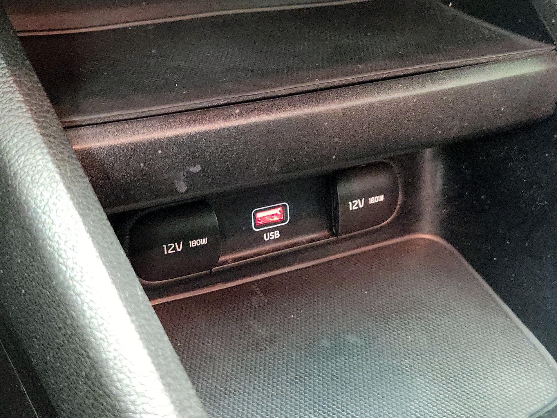 Thumbnail: 2023 Kia Forte - 18