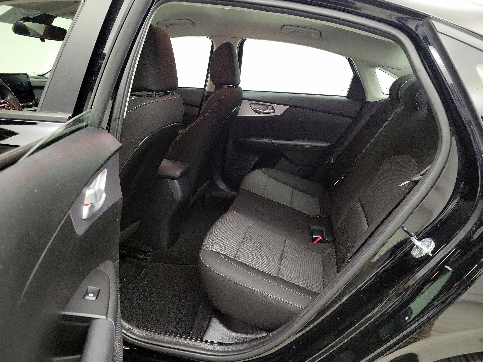 Thumbnail: 2023 Kia Forte - 19