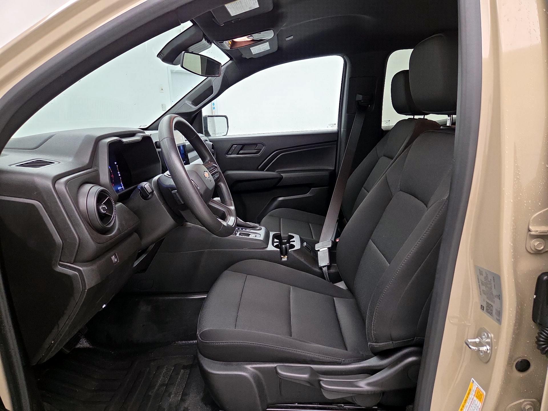 Thumbnail: 2023 Chevrolet Colorado - 11