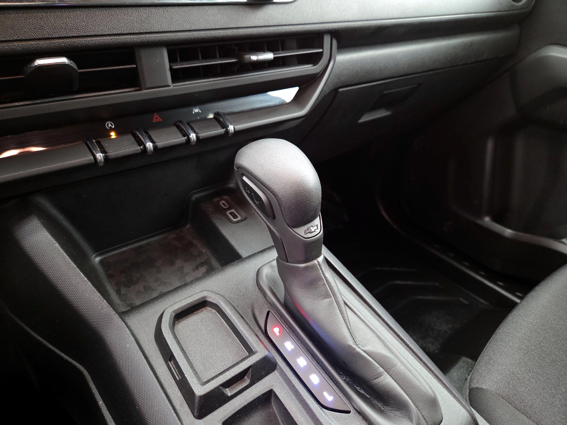 Thumbnail: 2023 Chevrolet Colorado - 16