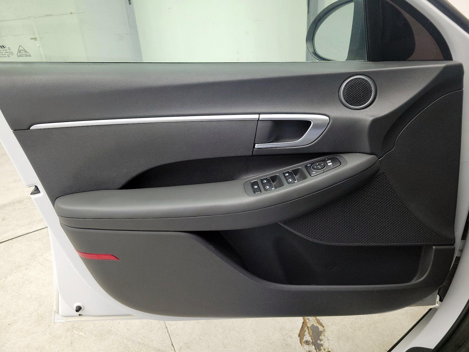 Thumbnail: 2021 Hyundai Sonata - 12