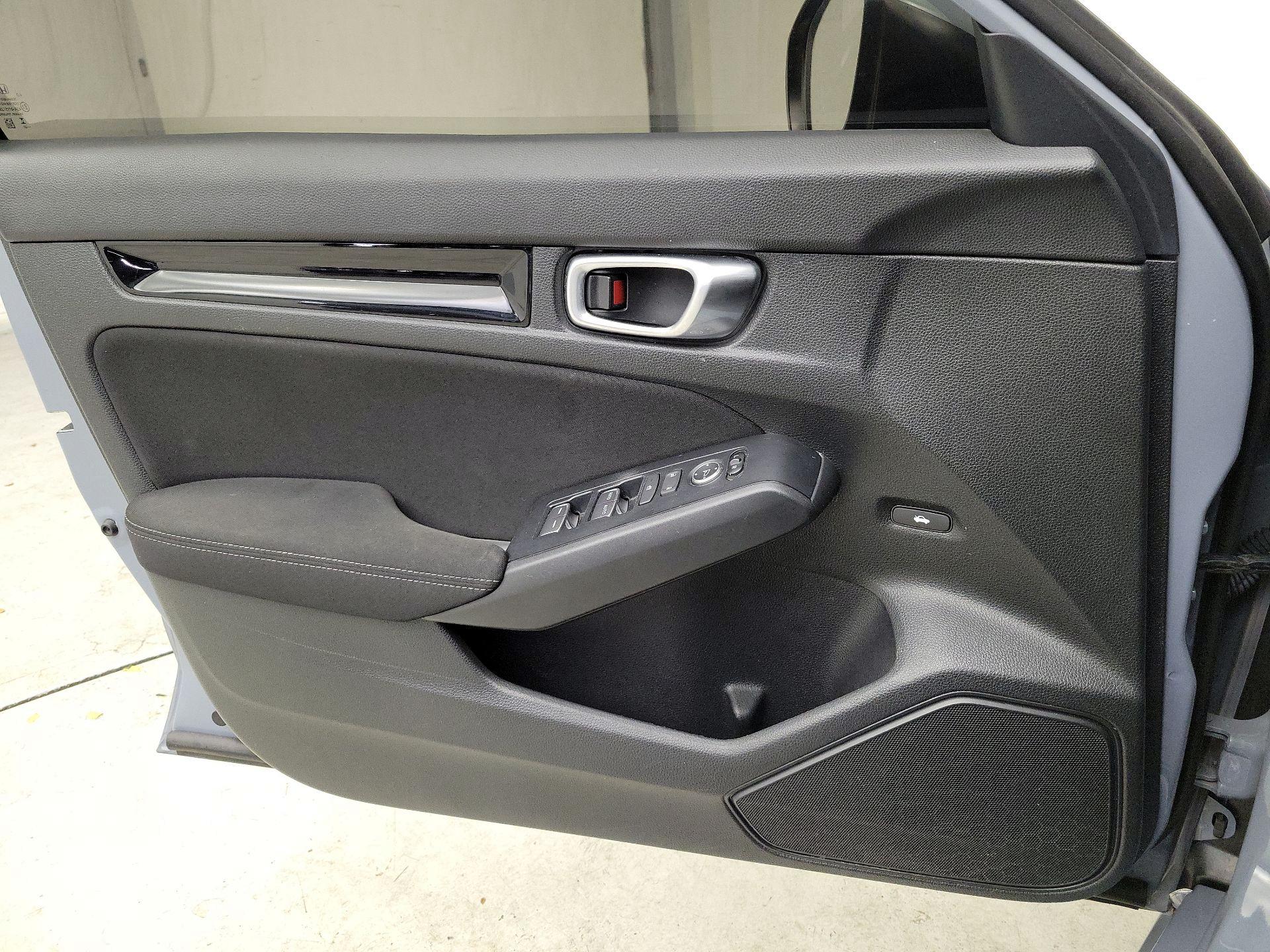 Thumbnail: 2023 Honda Civic - 12