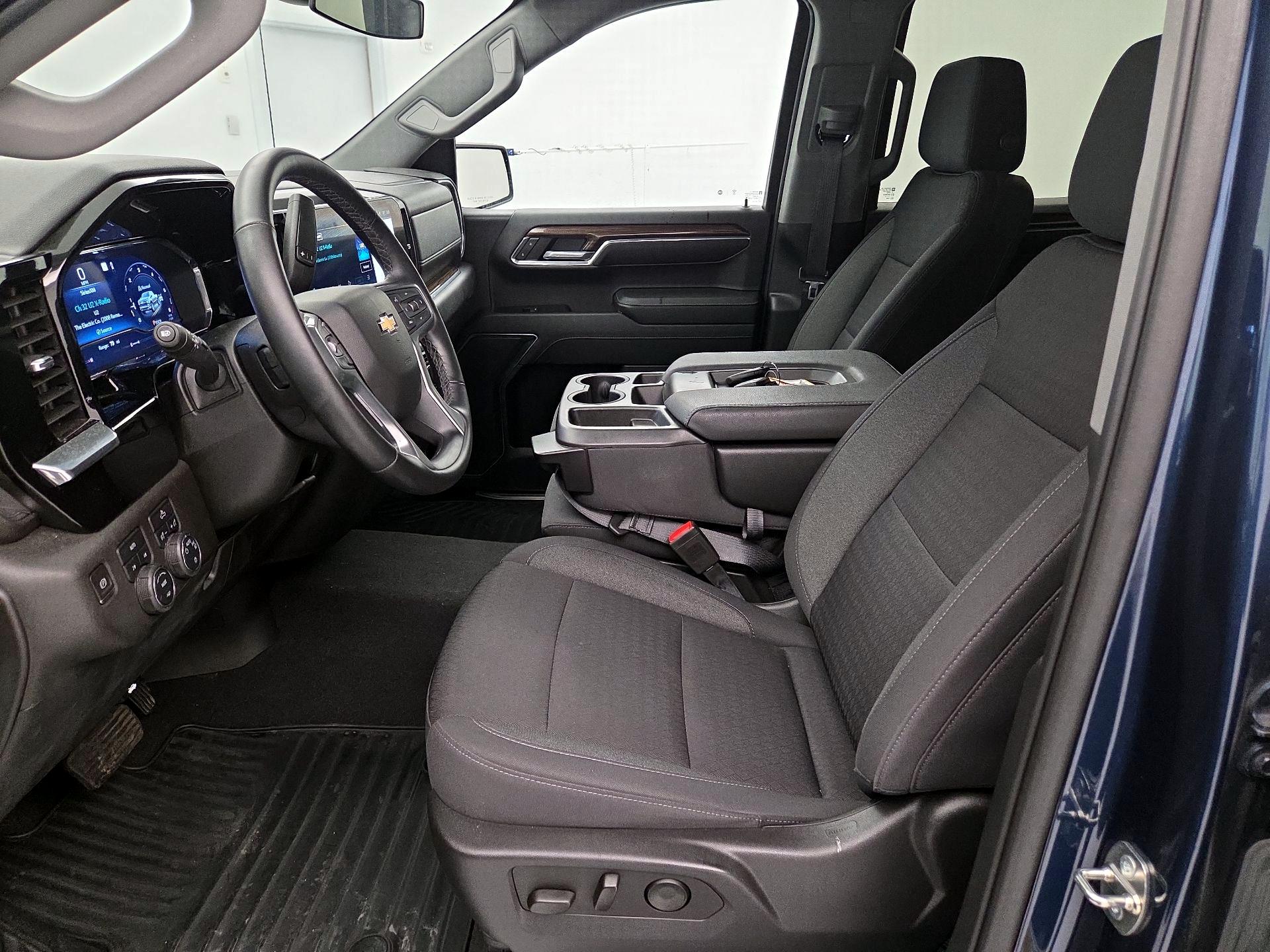 Thumbnail: 2023 Chevrolet Silverado 1500 - 11