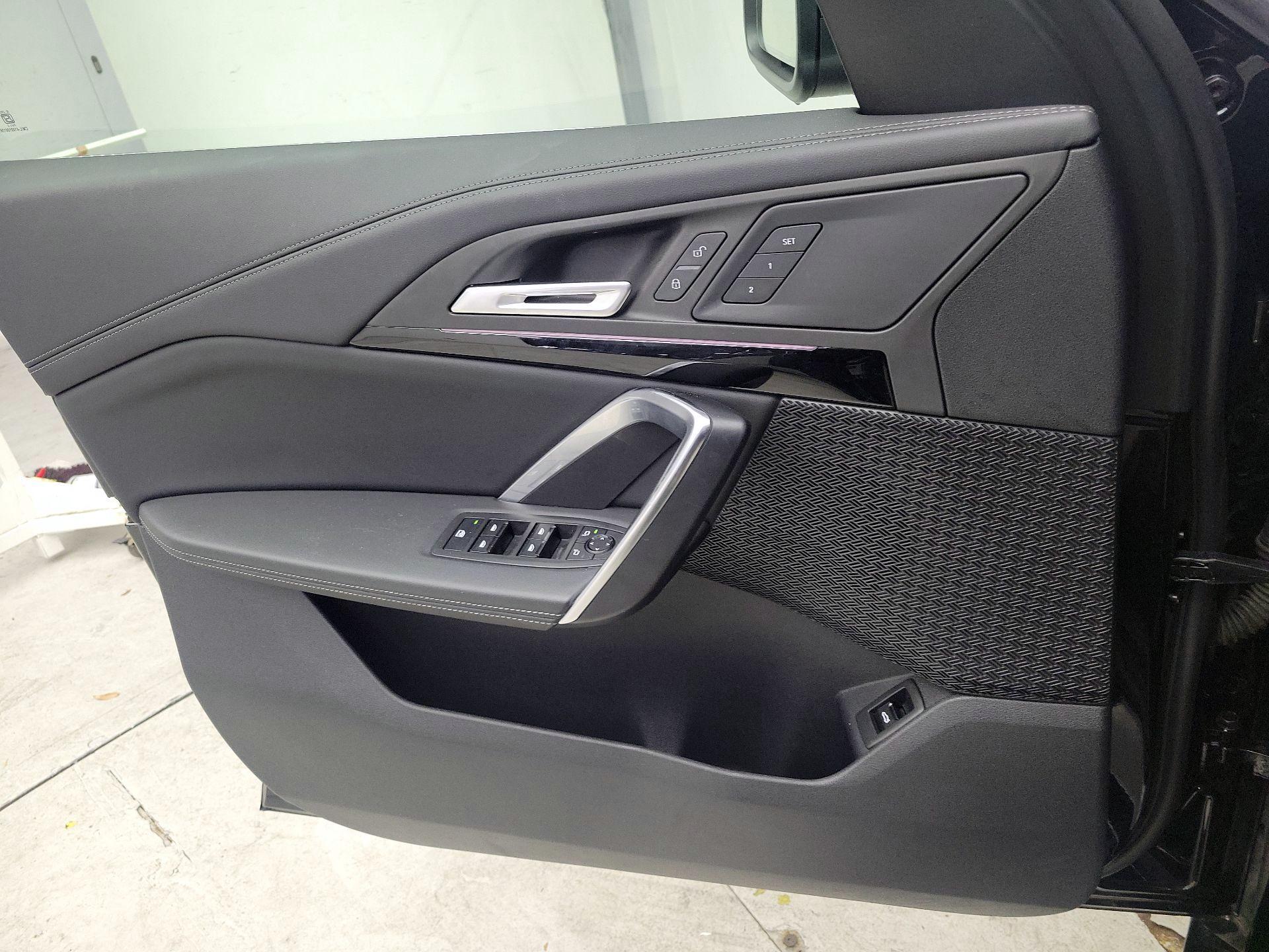 Thumbnail: 2025 BMW X1 - 12