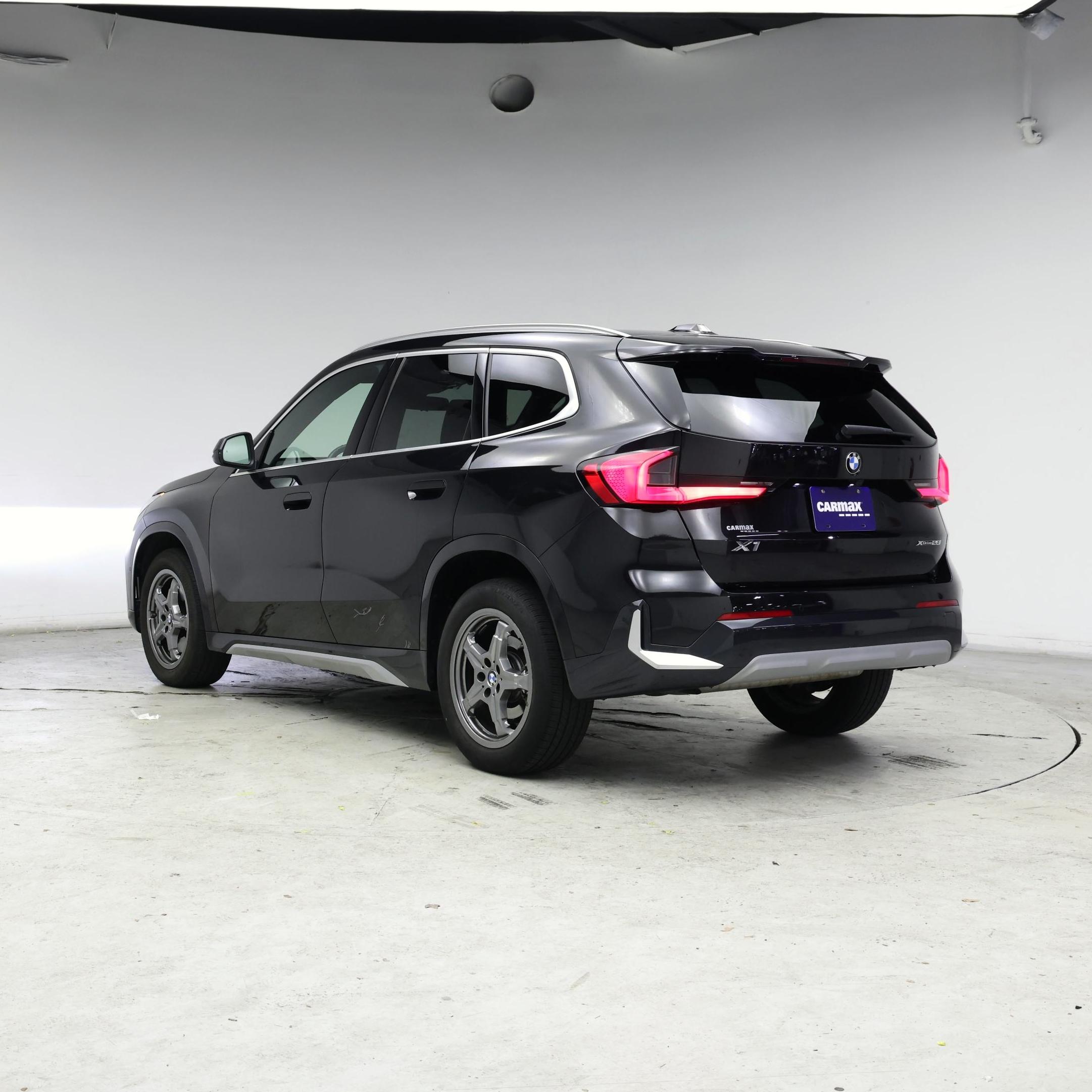 Thumbnail: 2025 BMW X1 - 2