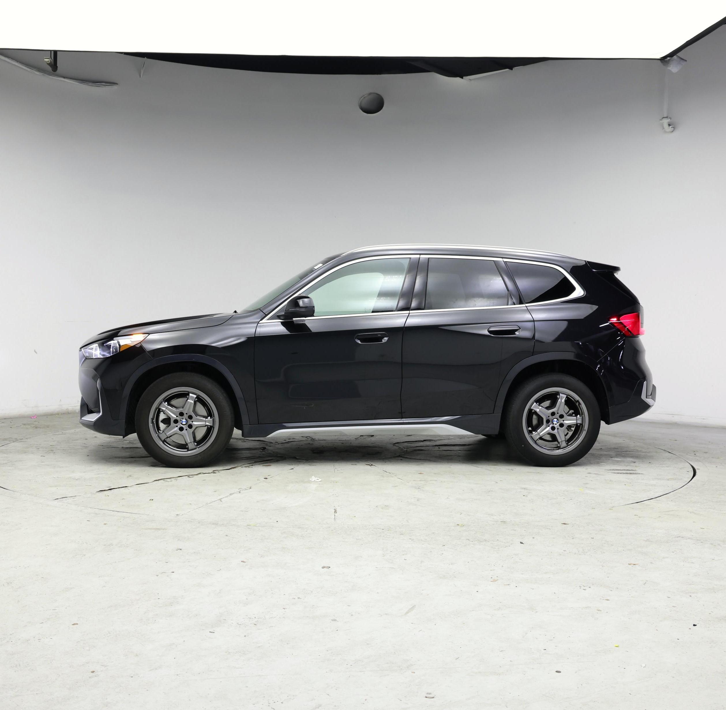 Thumbnail: 2025 BMW X1 - 3