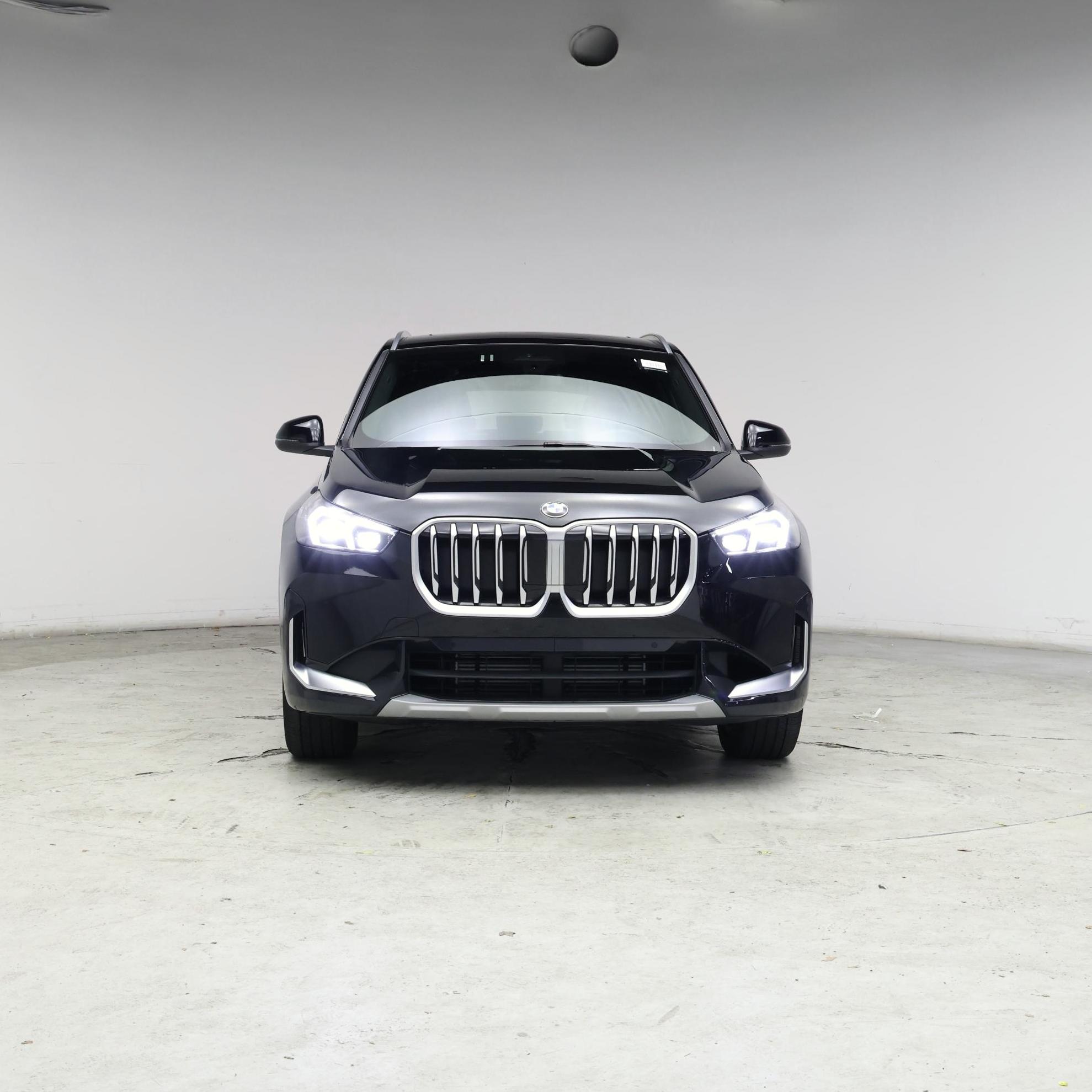 Thumbnail: 2025 BMW X1 - 5