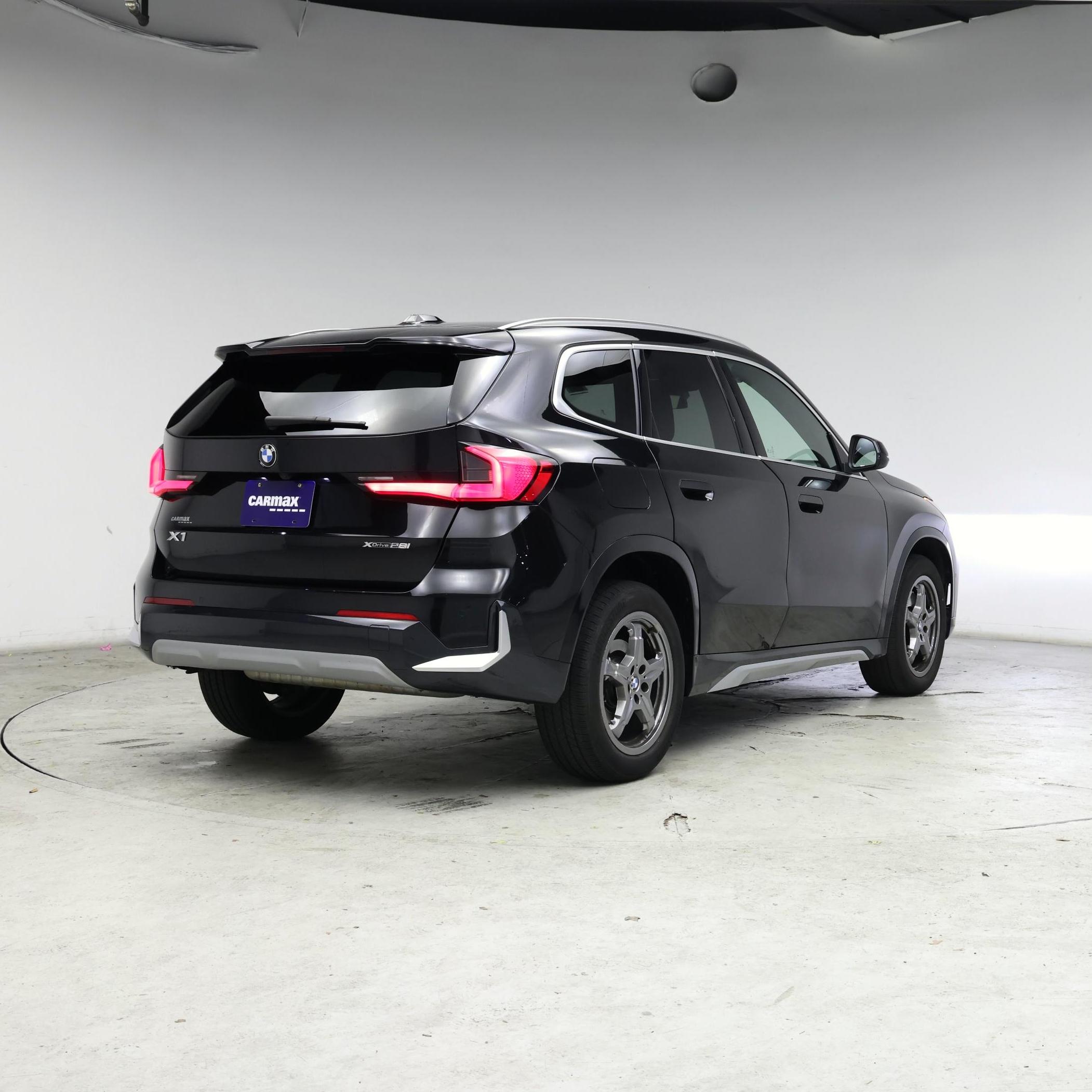 Thumbnail: 2025 BMW X1 - 8