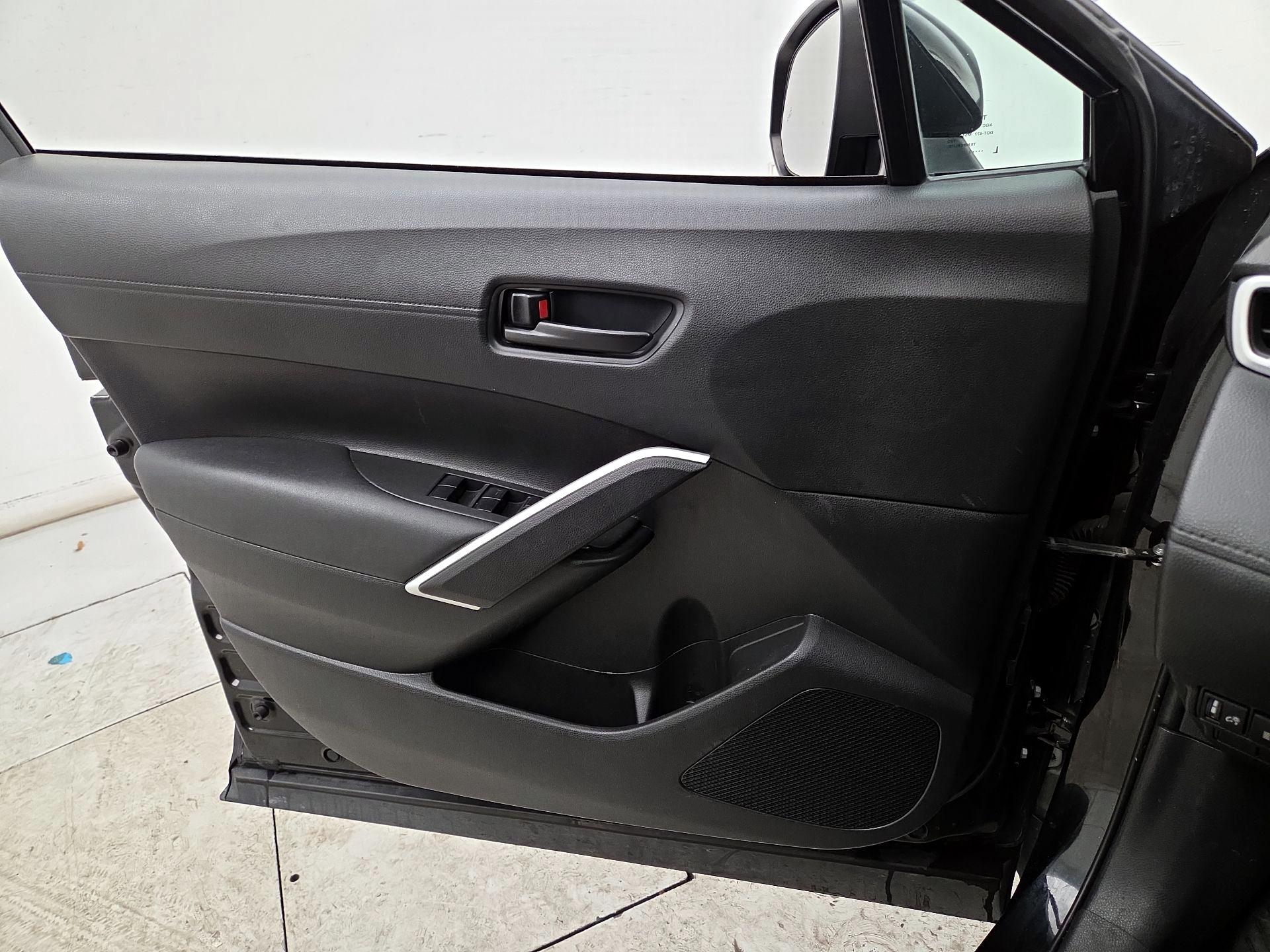 Thumbnail: 2022 Toyota Corolla Cross - 12