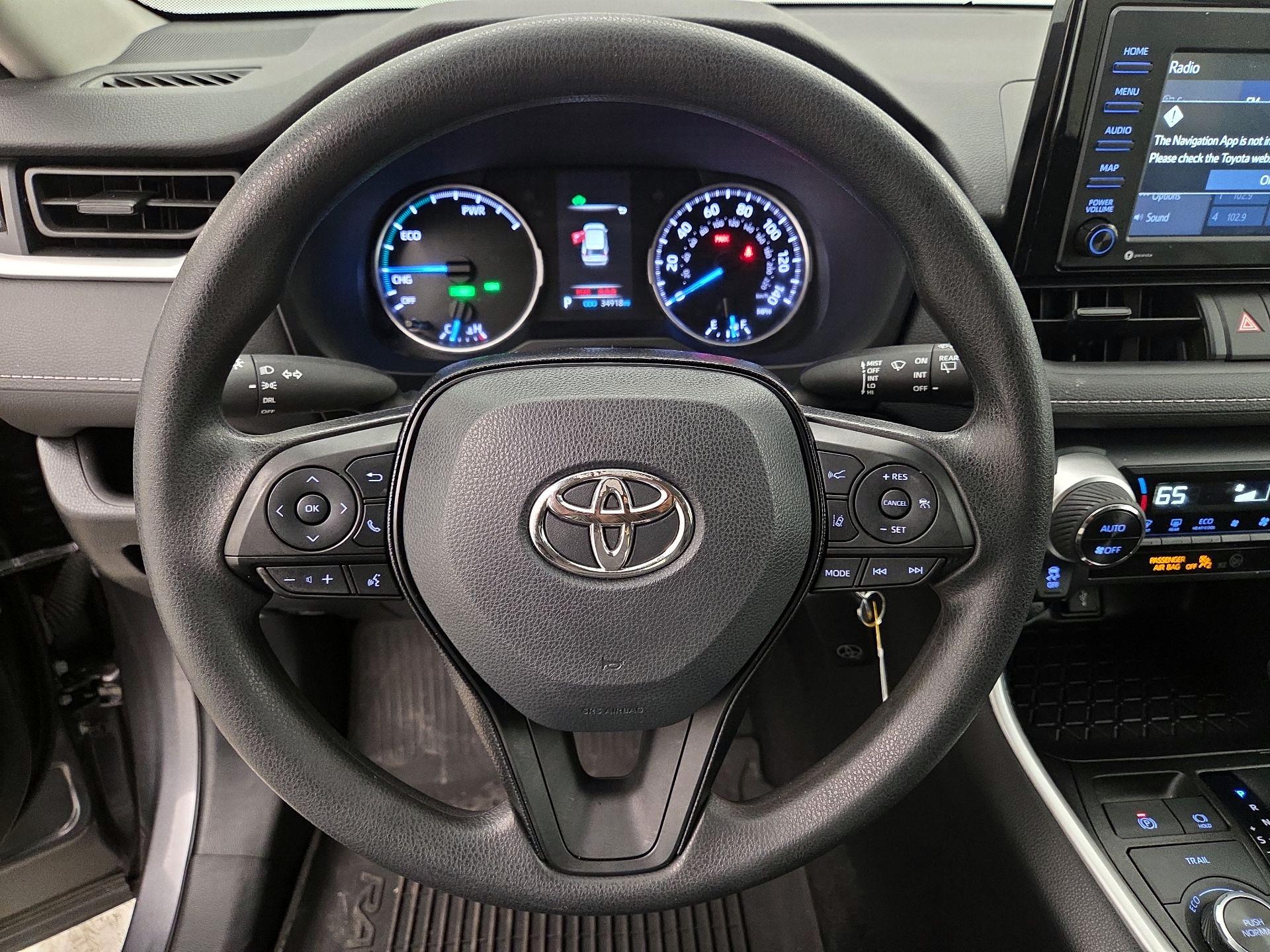 Thumbnail: 2021 Toyota RAV4 - 10