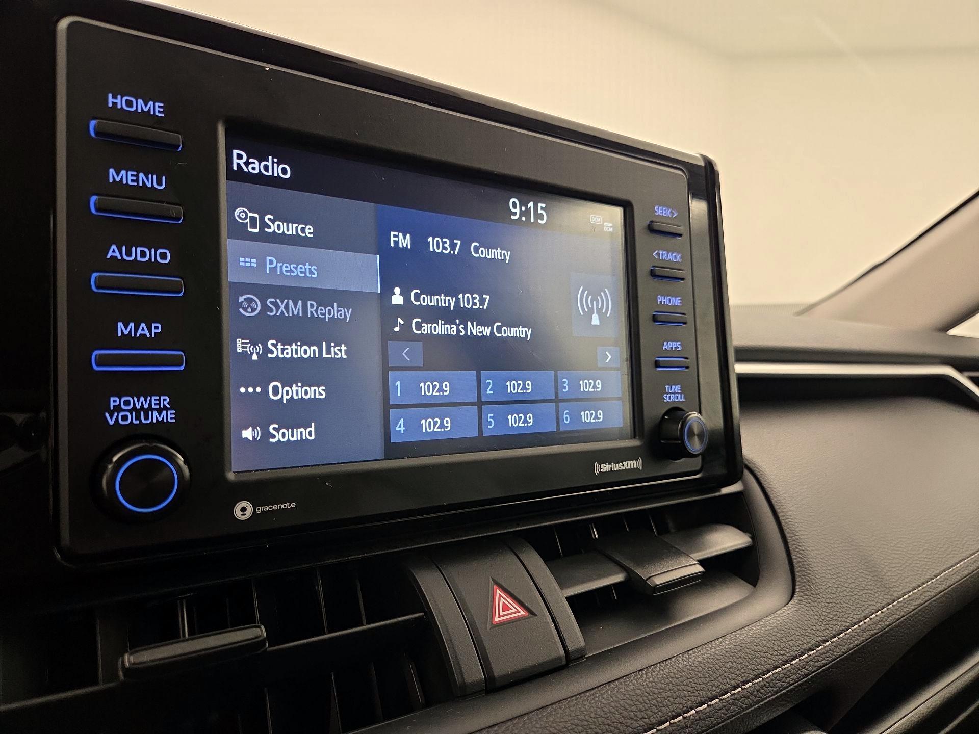 Thumbnail: 2021 Toyota RAV4 - 15