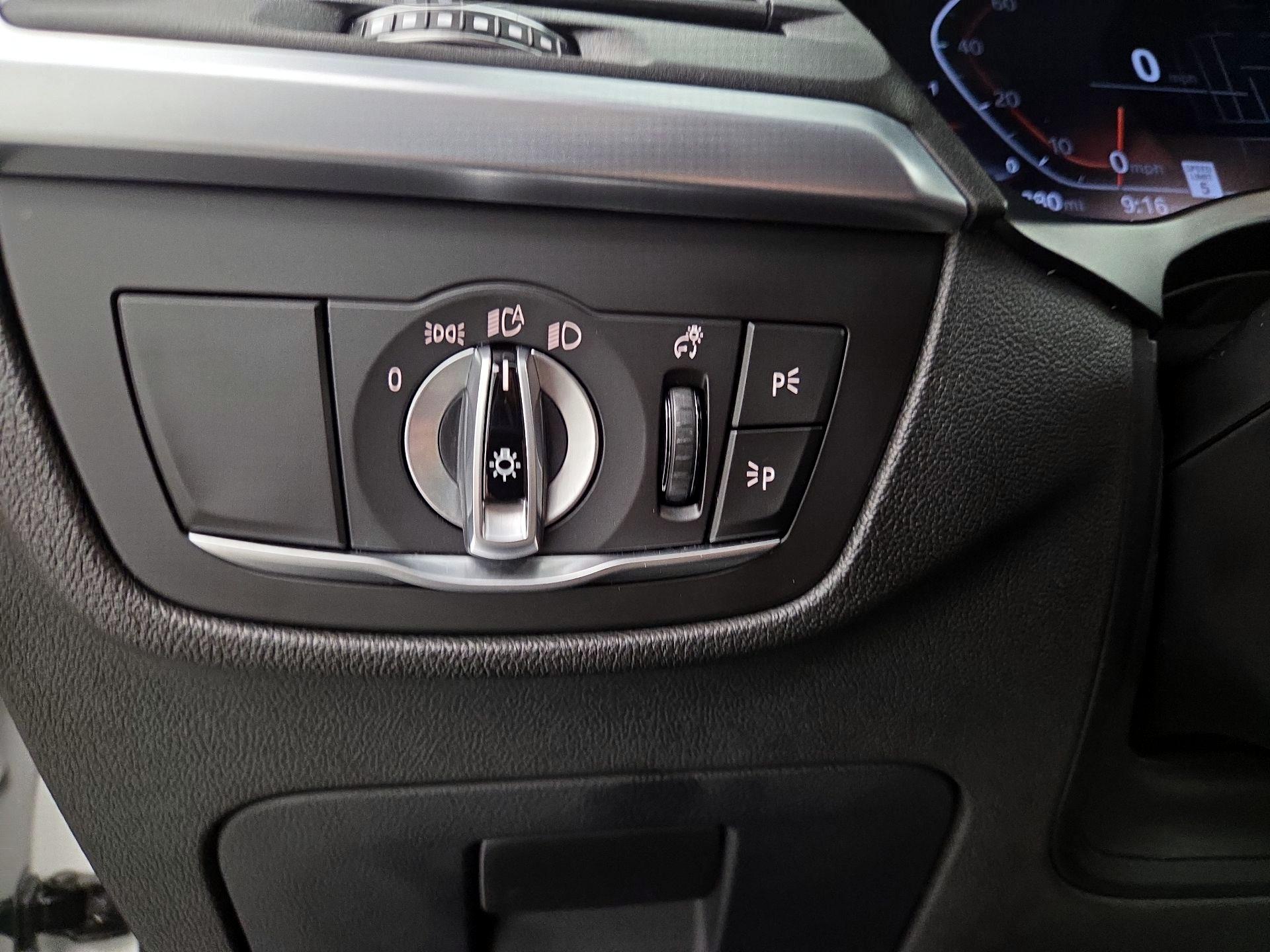 Thumbnail: 2022 BMW X4 - 13