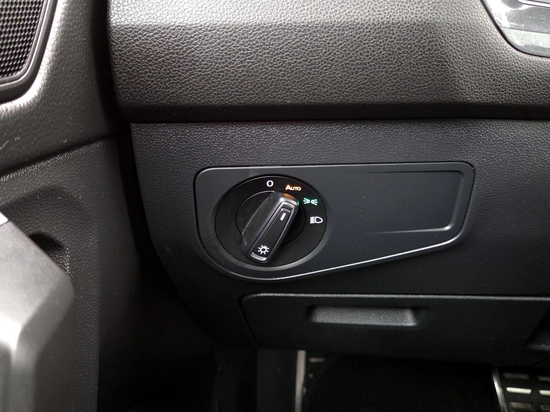 Thumbnail: 2022 Volkswagen Tiguan - 13