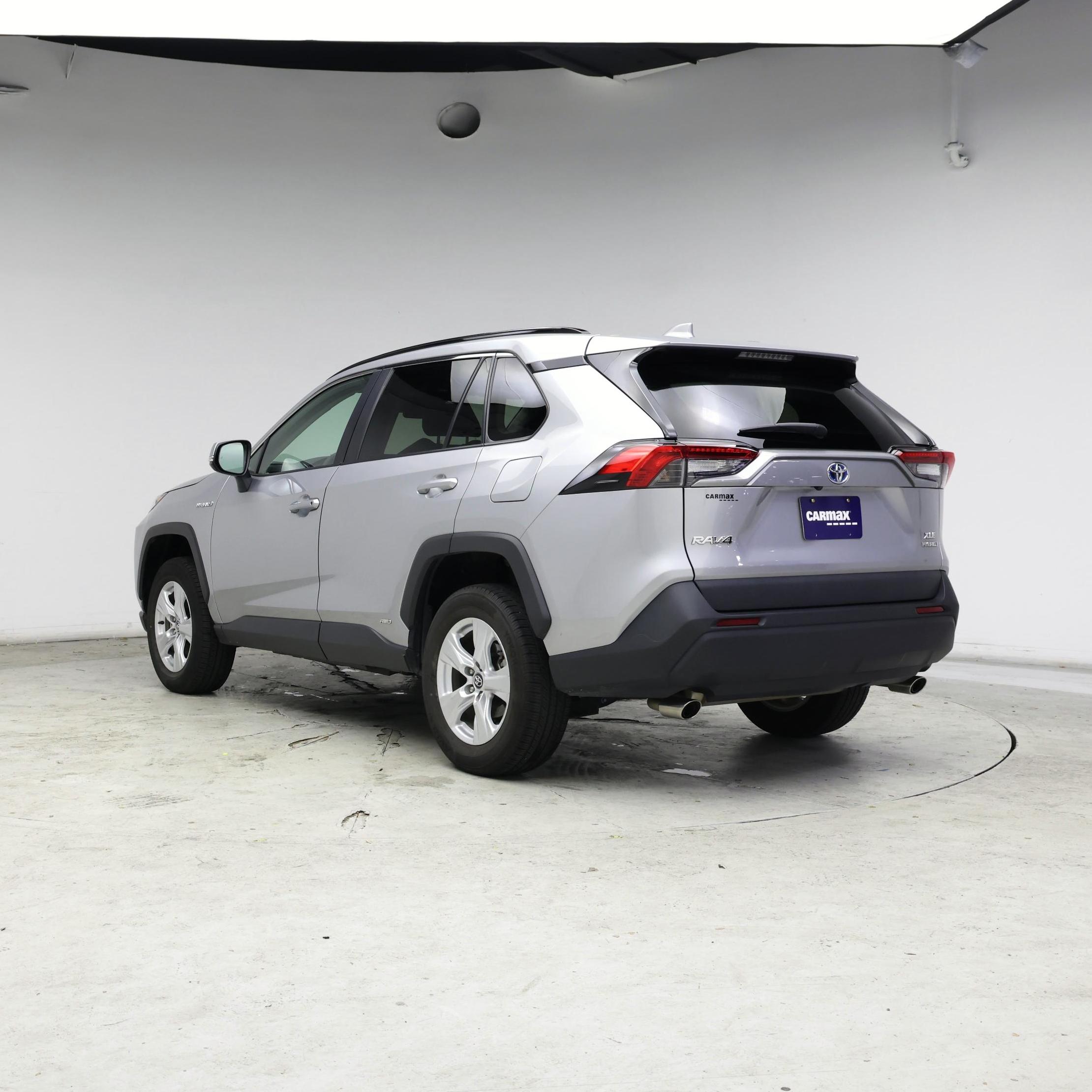 Thumbnail: 2020 Toyota RAV4 - 2