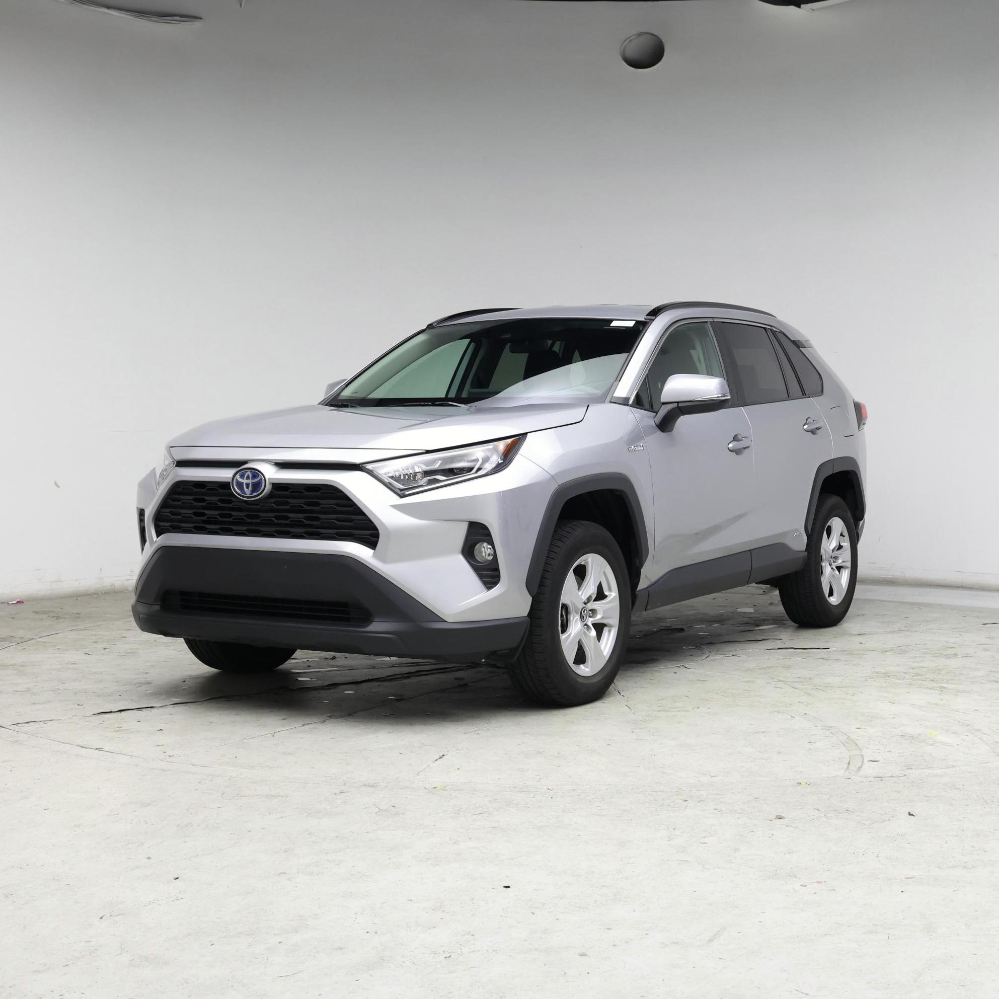 Thumbnail: 2020 Toyota RAV4 - 4