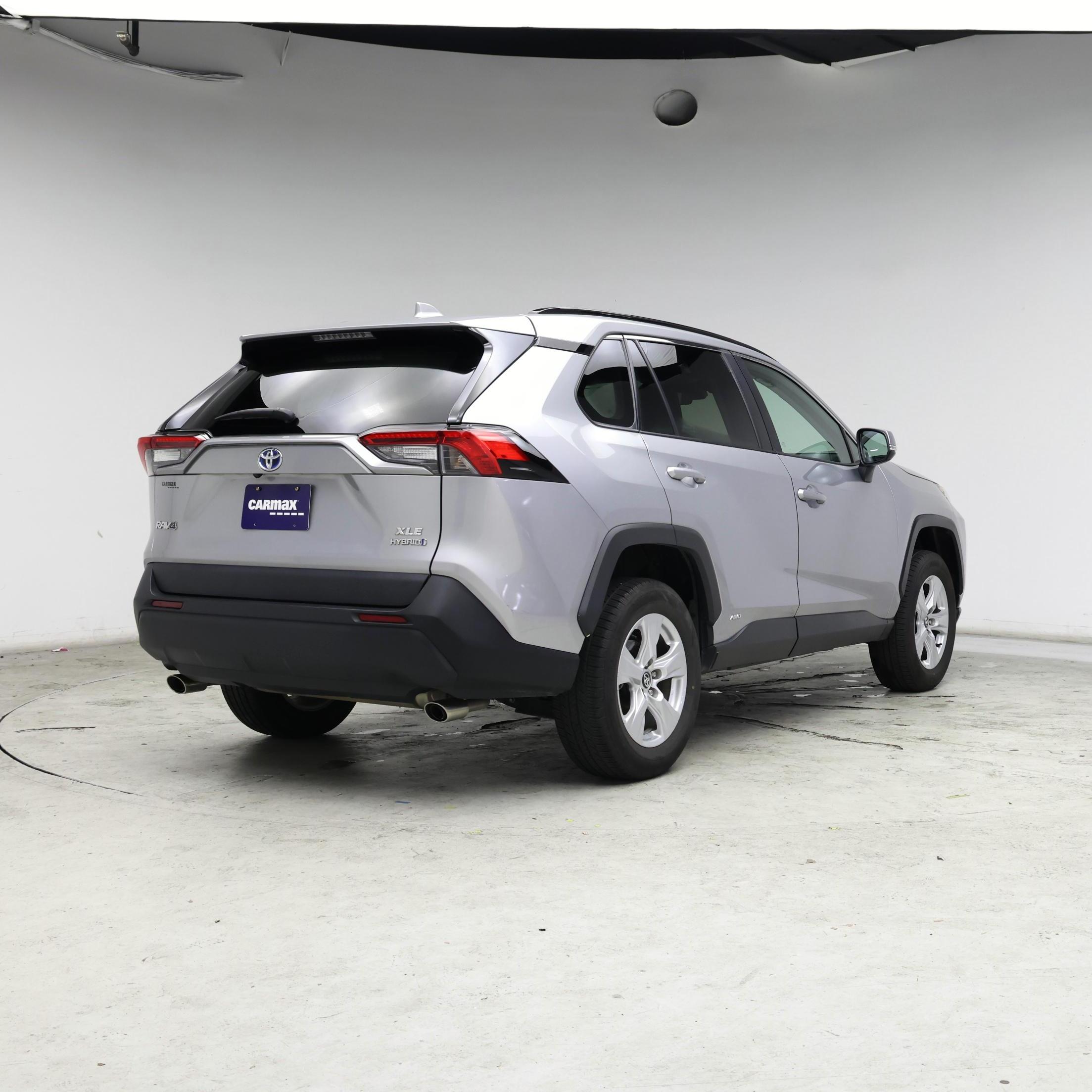 Thumbnail: 2020 Toyota RAV4 - 8