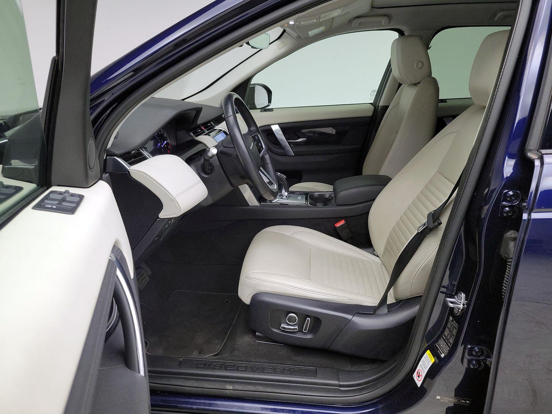 Thumbnail: 2021 Land Rover Discovery Sport - 11