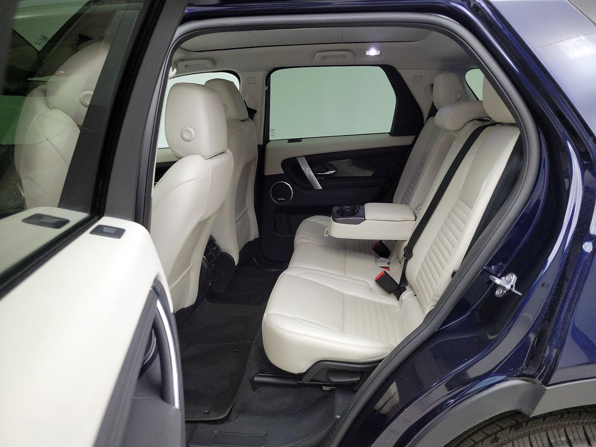 Thumbnail: 2021 Land Rover Discovery Sport - 20