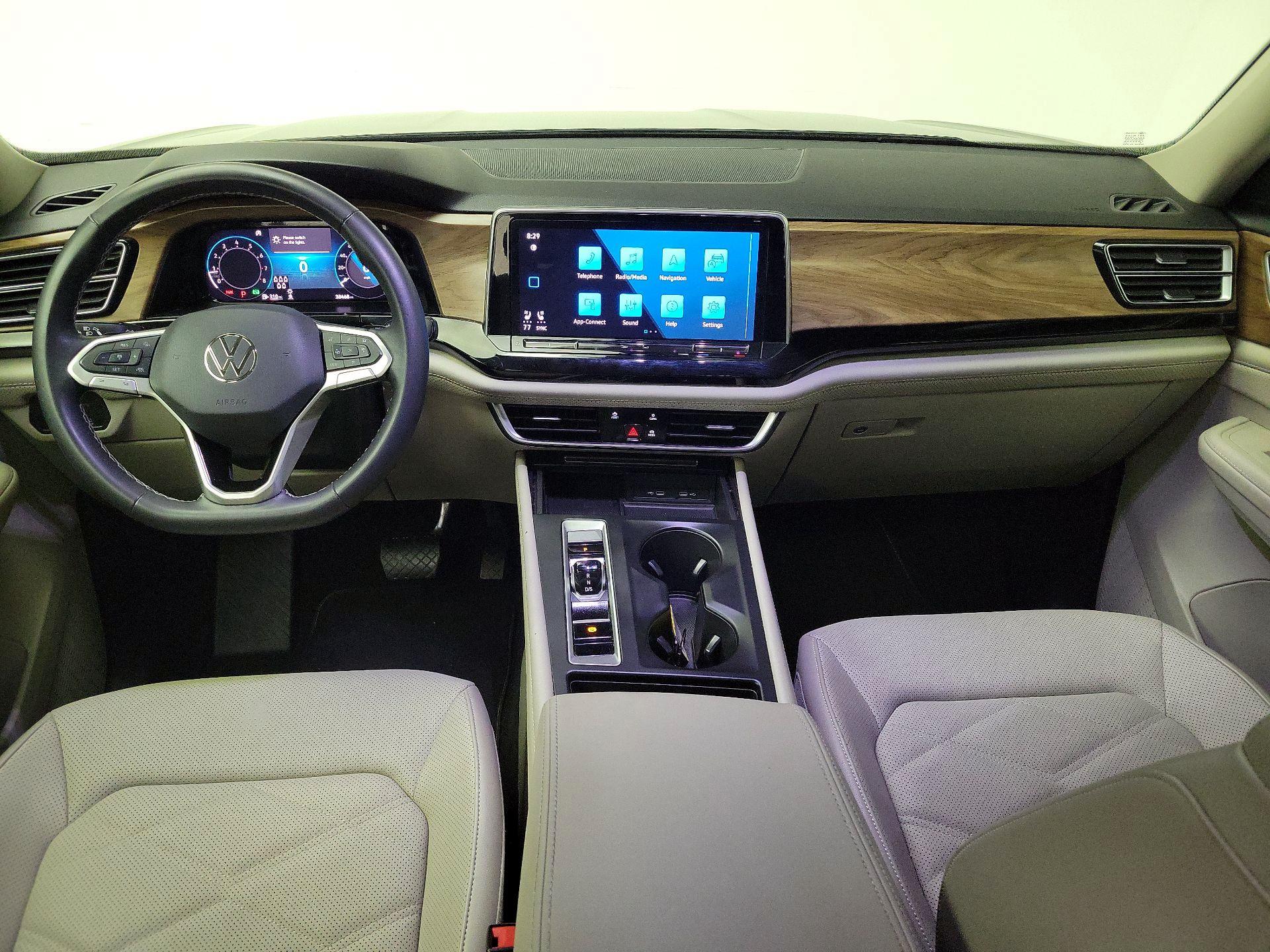 Thumbnail: 2024 Volkswagen Atlas - 9