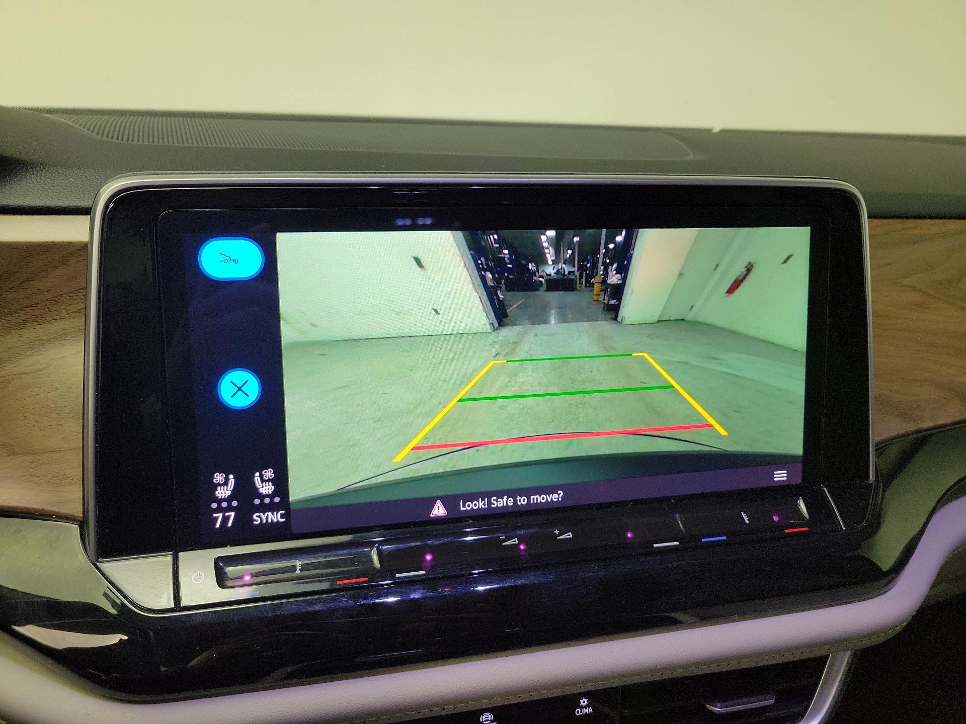 Thumbnail: 2024 Volkswagen Atlas - 14