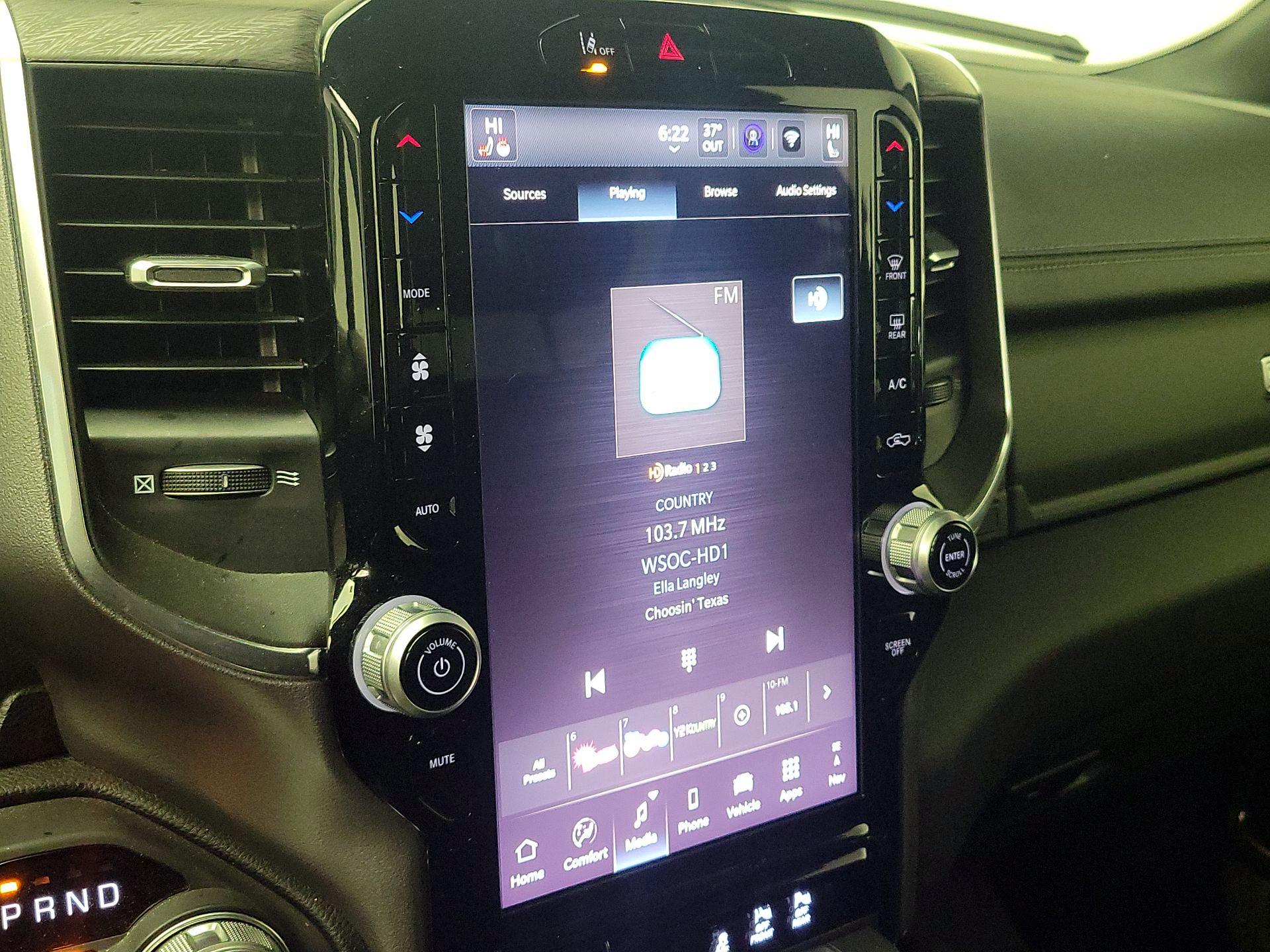 Thumbnail: 2025 RAM 1500 - 15