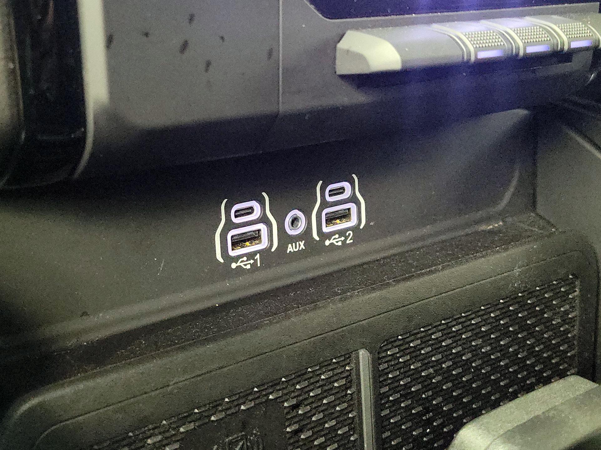 Thumbnail: 2025 RAM 1500 - 18