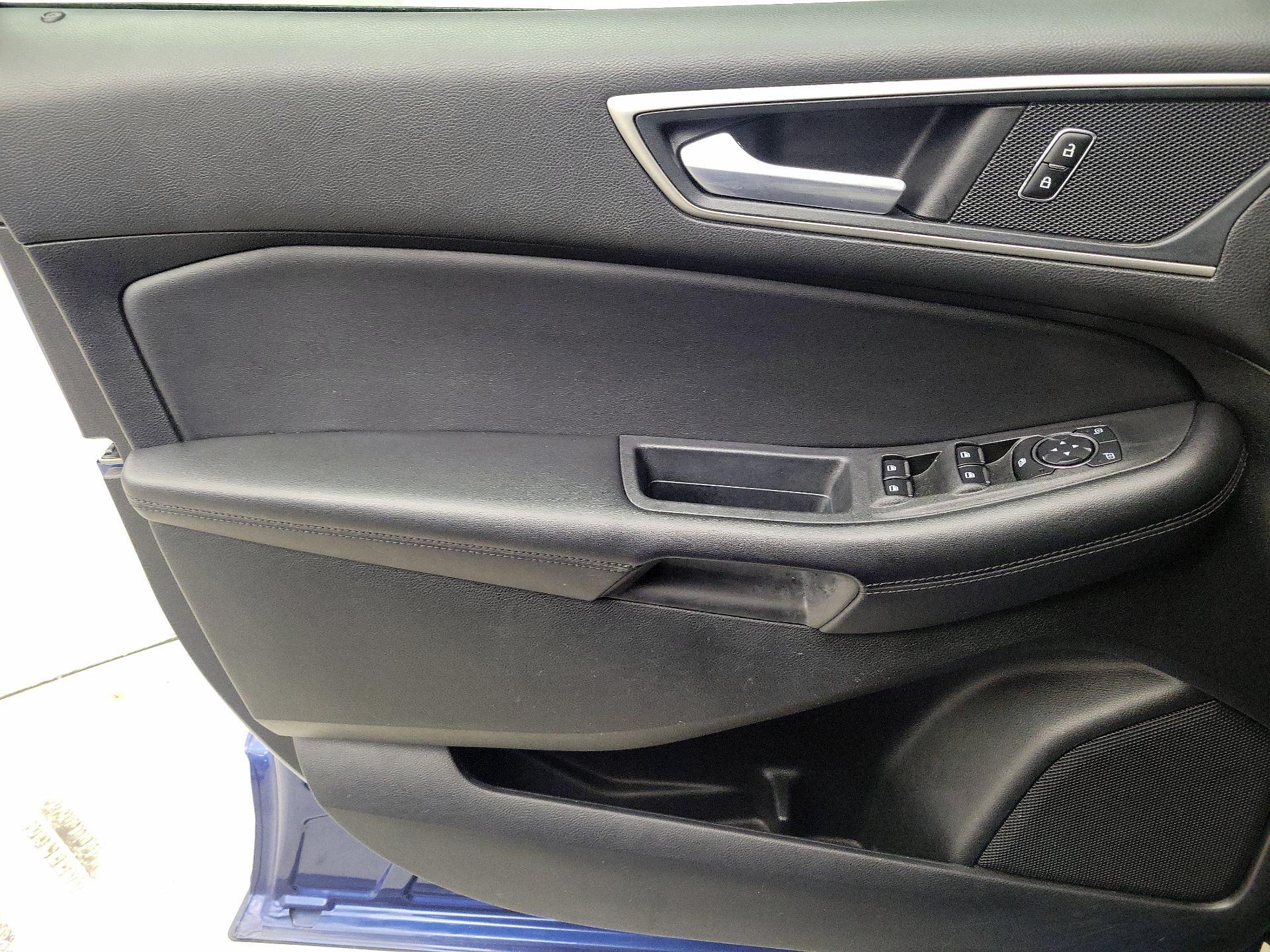 Thumbnail: 2023 Ford Edge - 12