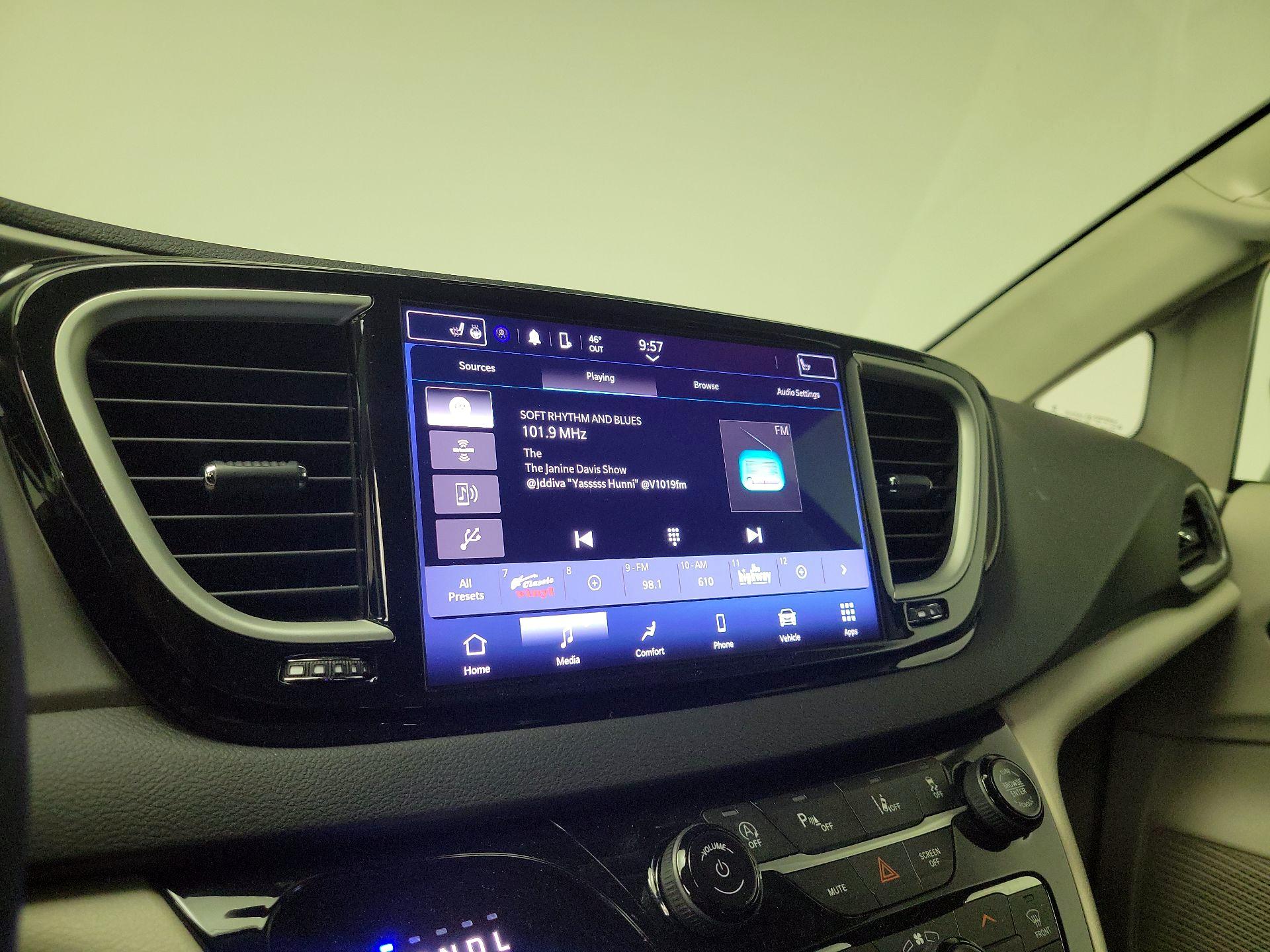 Thumbnail: 2024 Chrysler Pacifica - 15