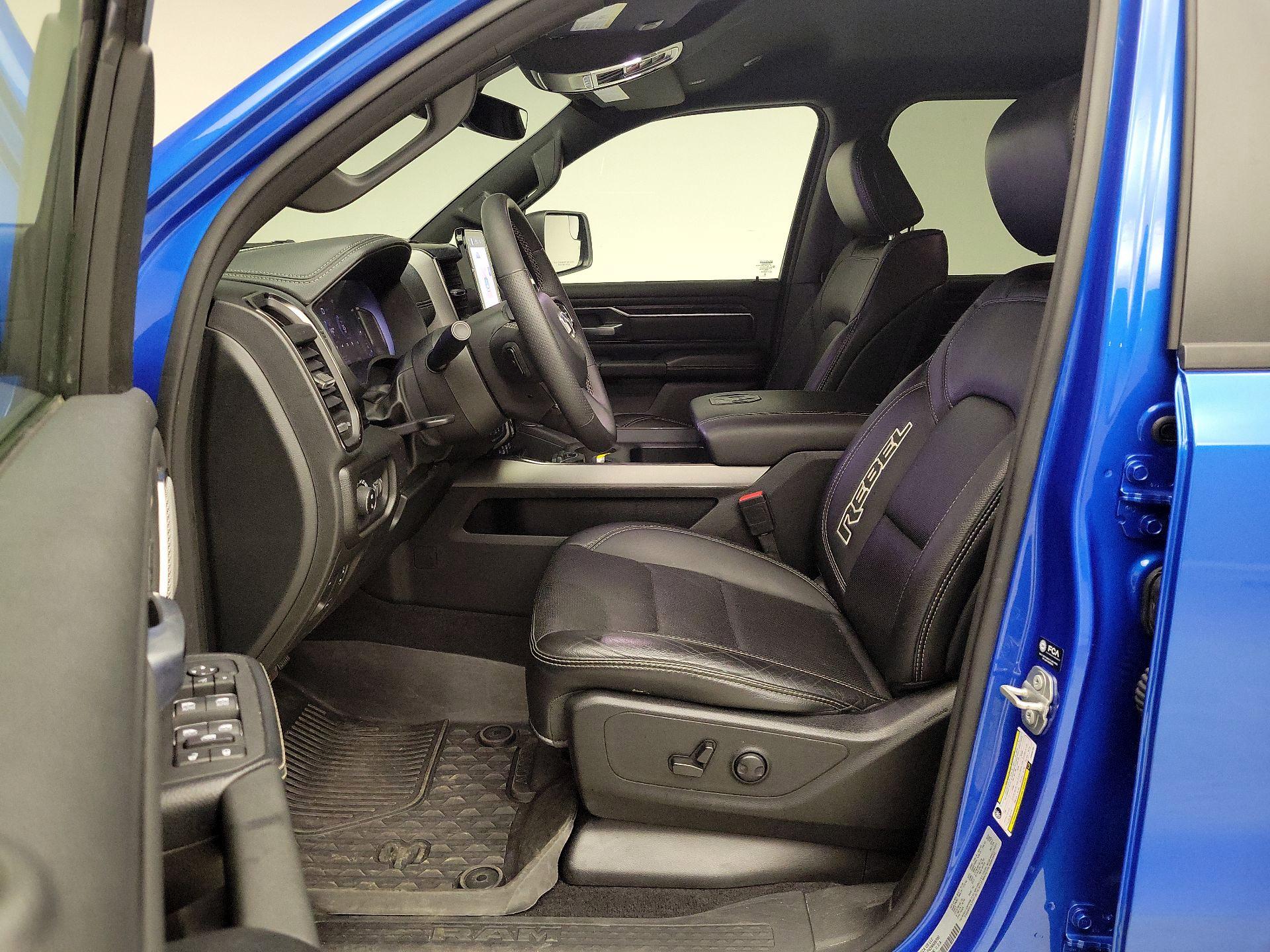 Thumbnail: 2025 RAM 1500 - 11