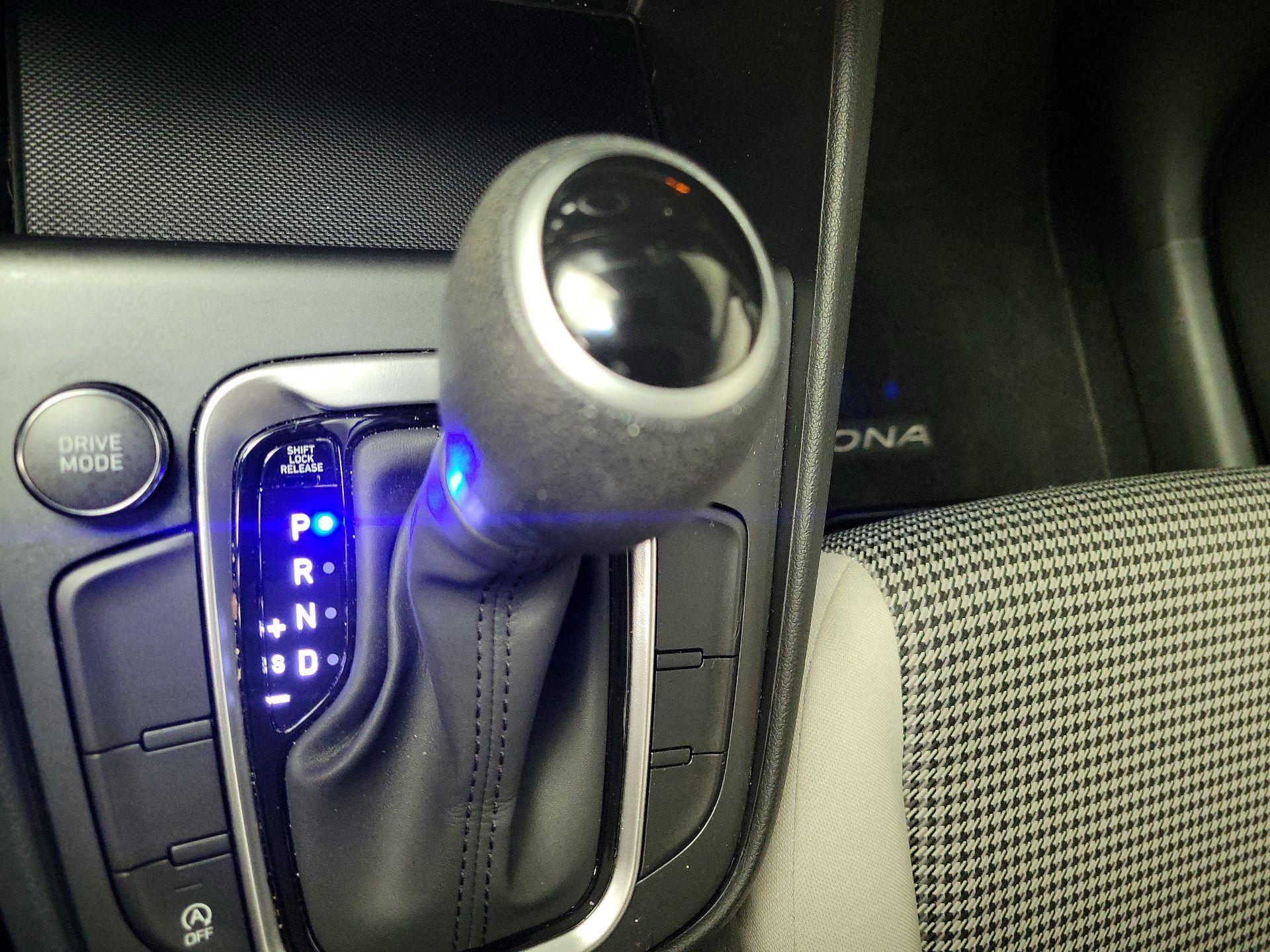 Thumbnail: 2022 Hyundai Kona - 17