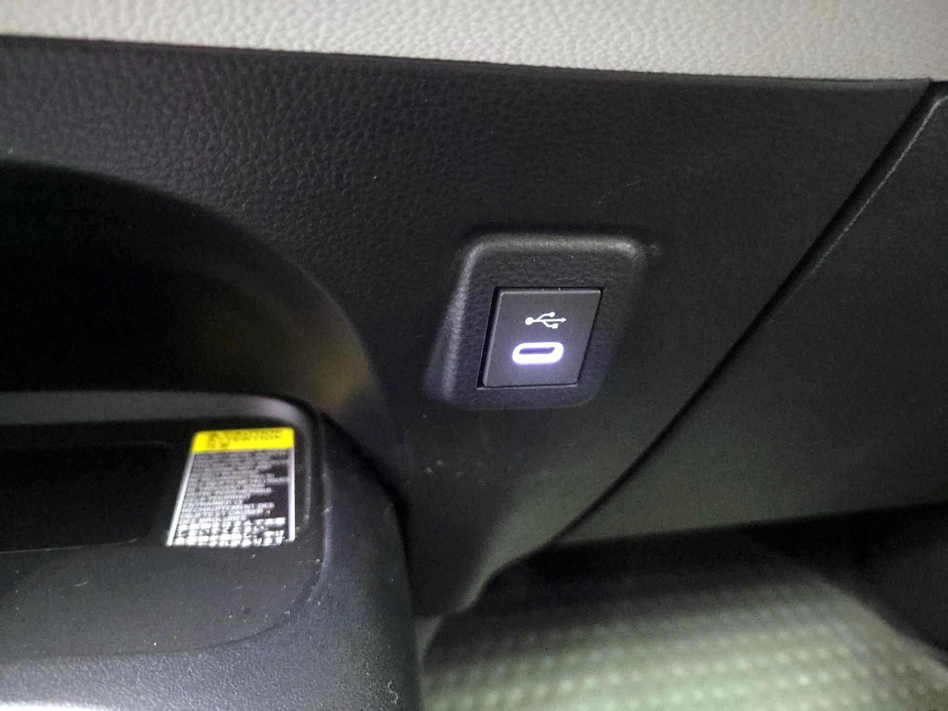 Thumbnail: 2025 Toyota Corolla - 18