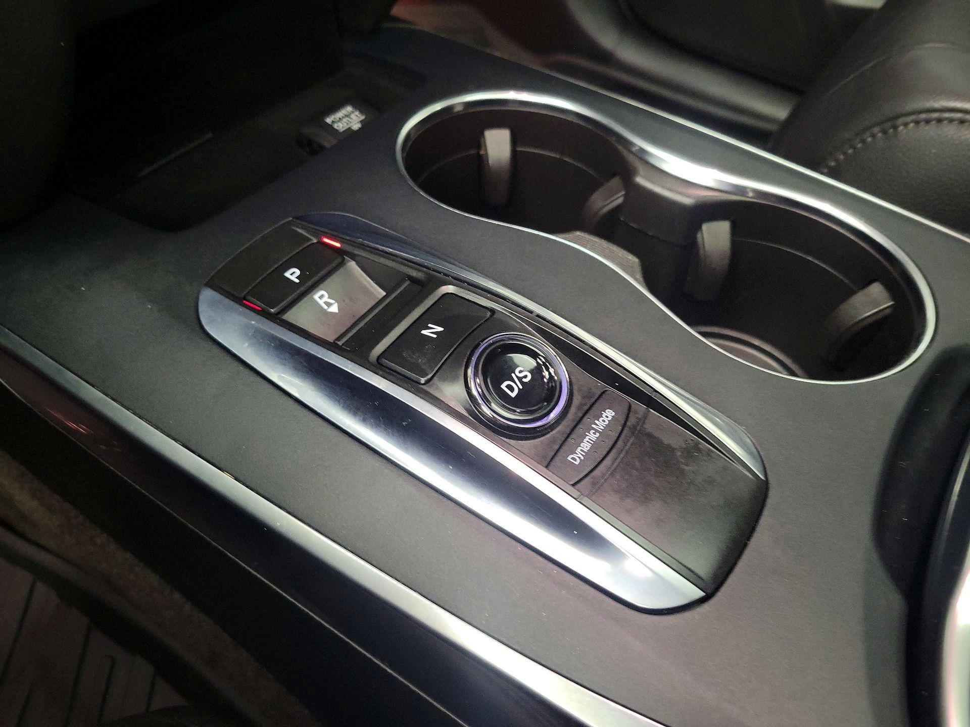 Thumbnail: 2017 Acura MDX - 17