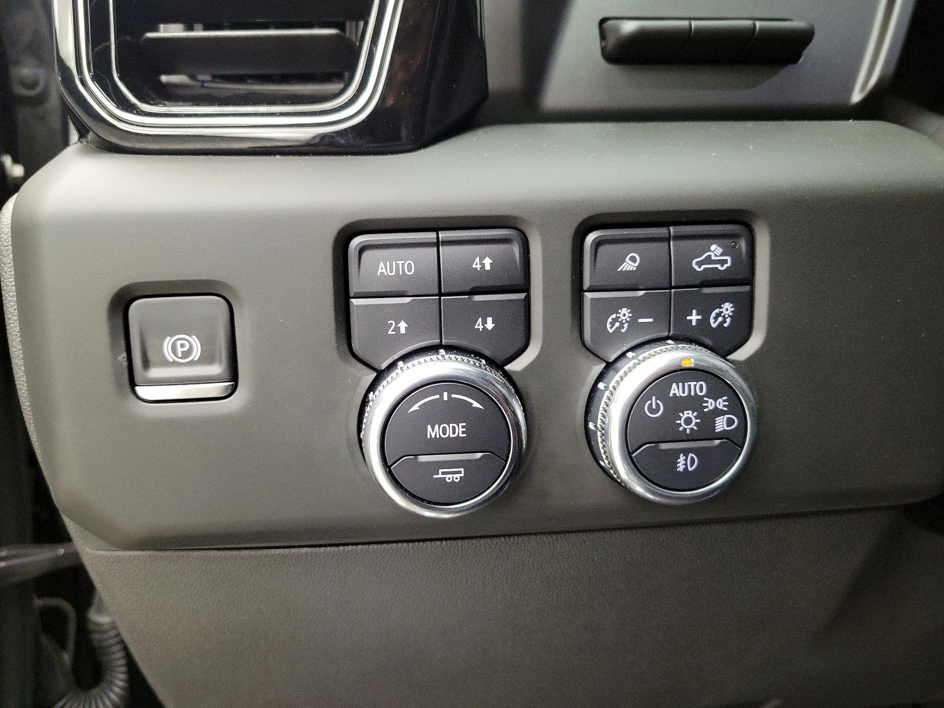 Thumbnail: 2025 GMC Sierra 1500 - 13