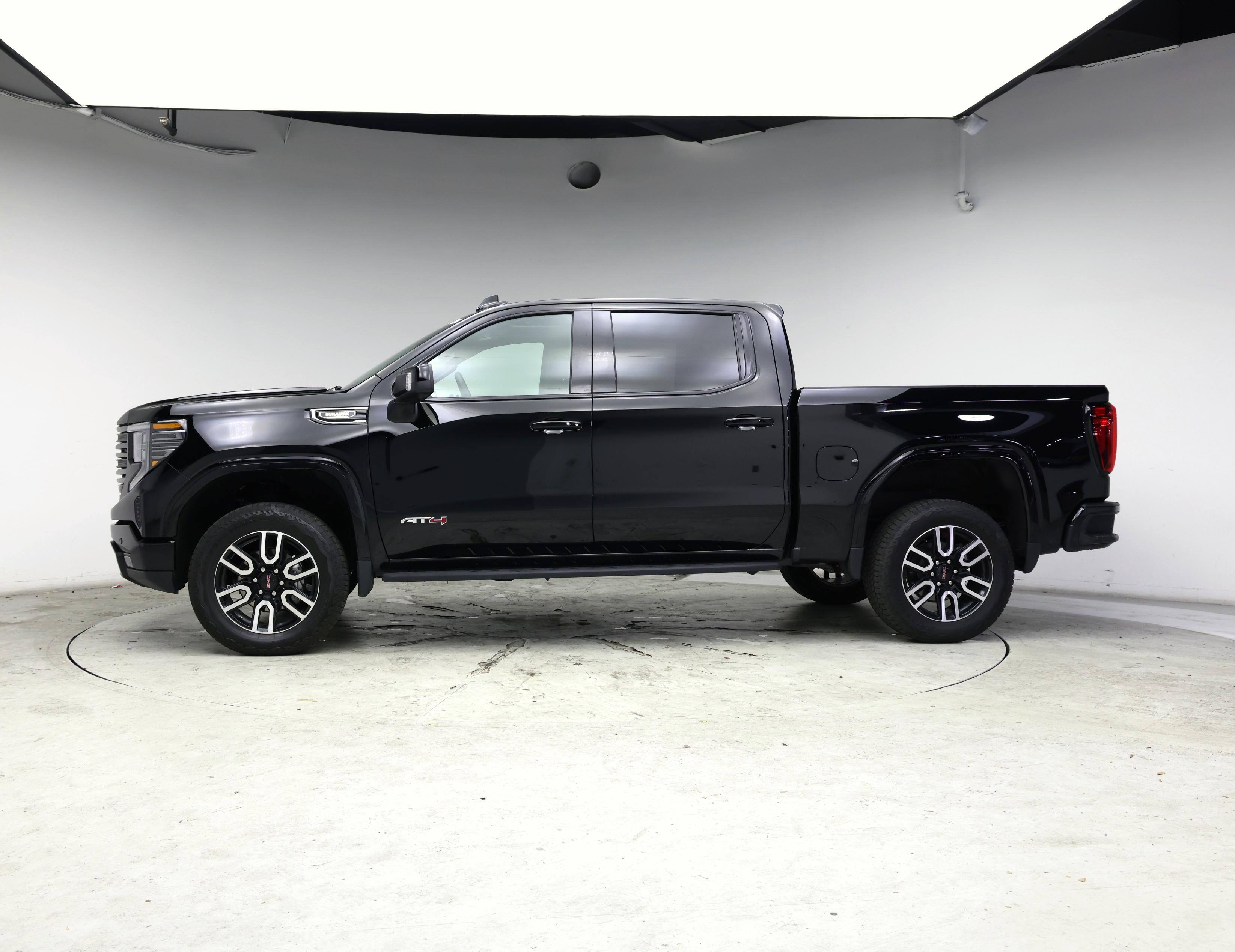 Thumbnail: 2025 GMC Sierra 1500 - 3